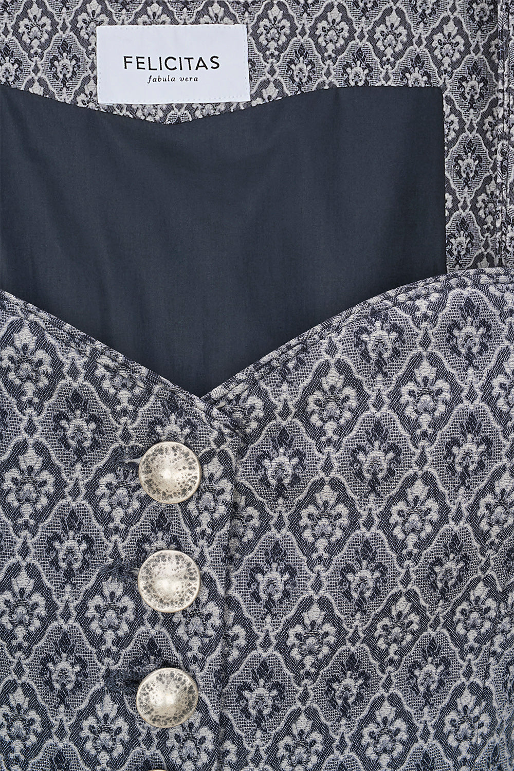 felicitas-dirndl-dasha-70-cm-herzausschnitt-jacquard image 4