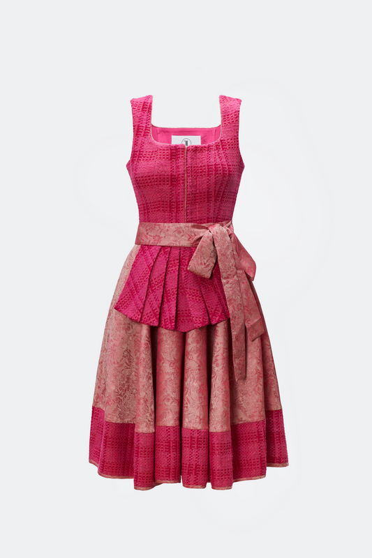 traumtrachten-designerdirndl-amalie-mit-tweedmieder-in-pink image 2