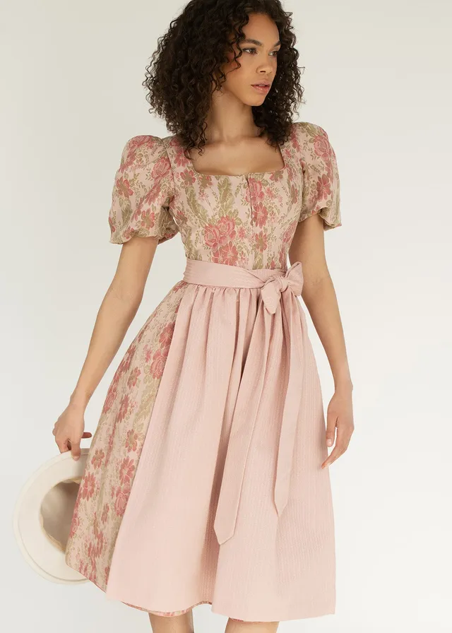 alpenherz-dirndl-barbara-puffarm-dirndl-in-rosa-floral-jacquard image 1