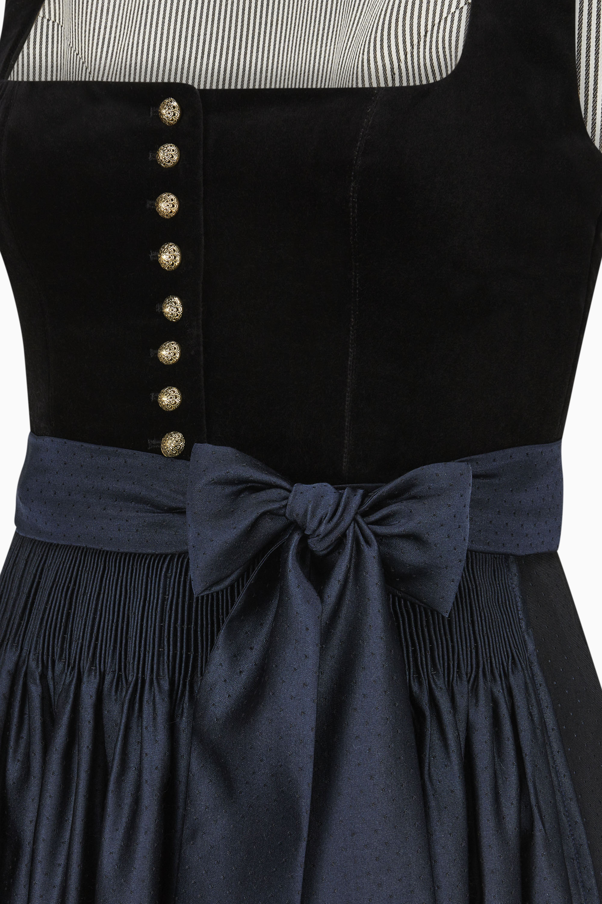 gottseidank-dirndl-monika-mit-geradem-ausschnitt-9 image 3