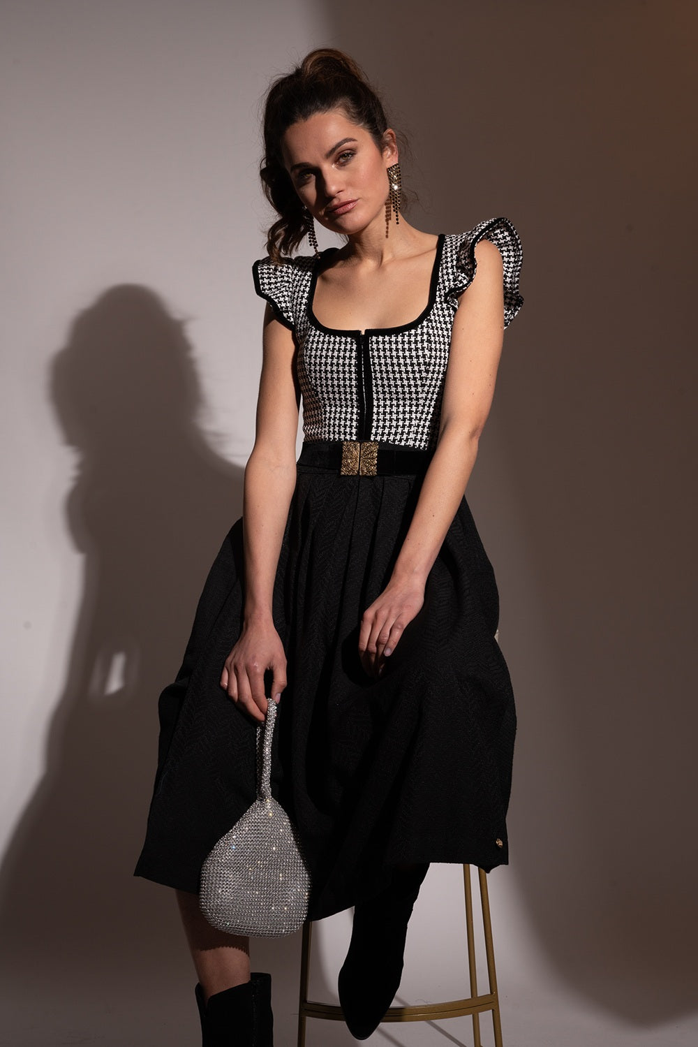 alpenherz-dirndl-cleo-atelier-fl-gelarm-dirndl-in-schwarz-wei-limited image 2