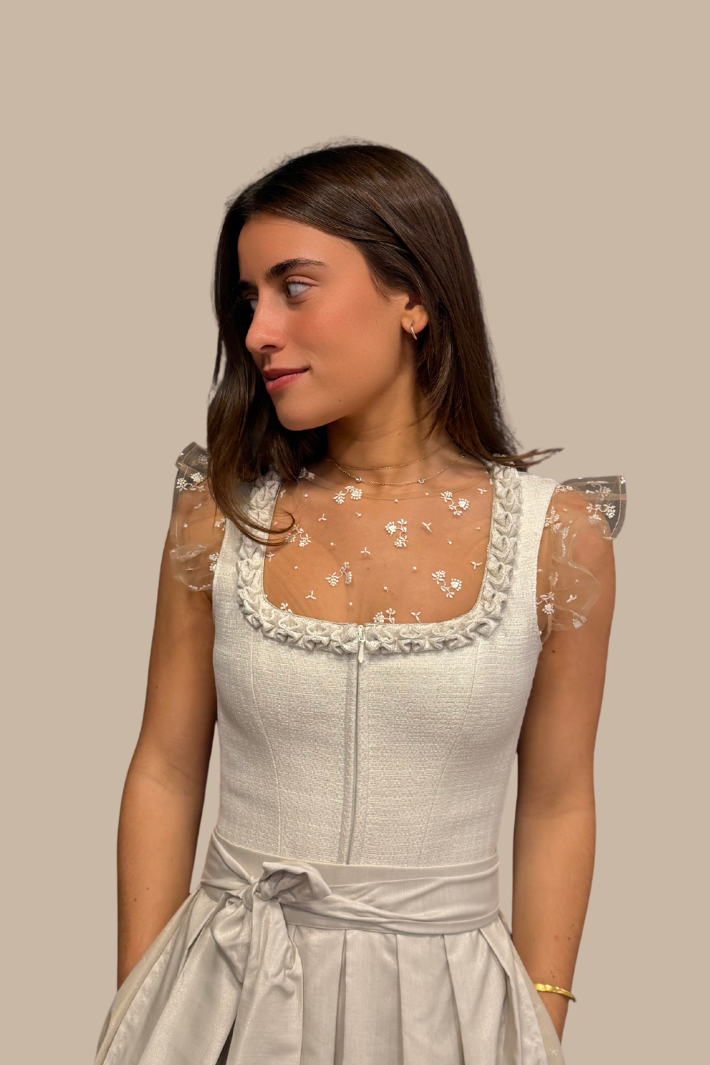 alpenherz-bluse-kim-fl-gel-rmel-spitzen-dirndlbluse-ecru image 3