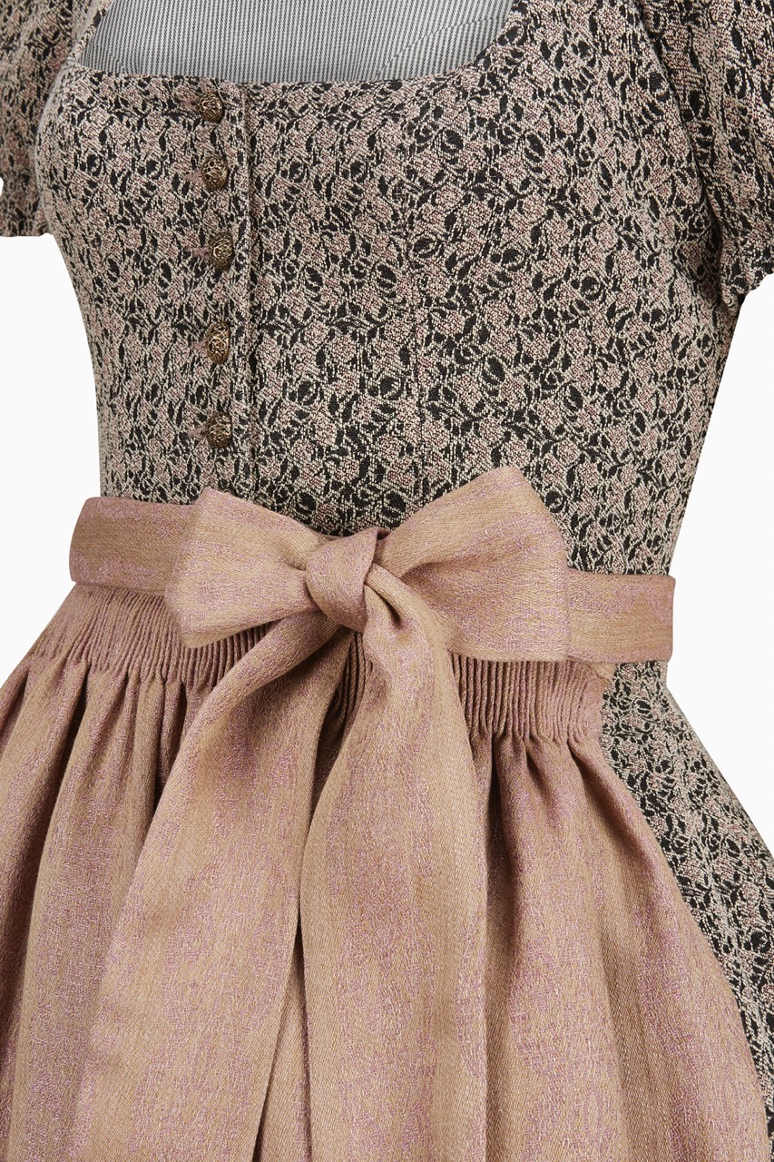 gottseidank-dirndl-elodie-dirndl-mit-geradem-ausschnitt-und-kurzem-puffarm-2 image 4