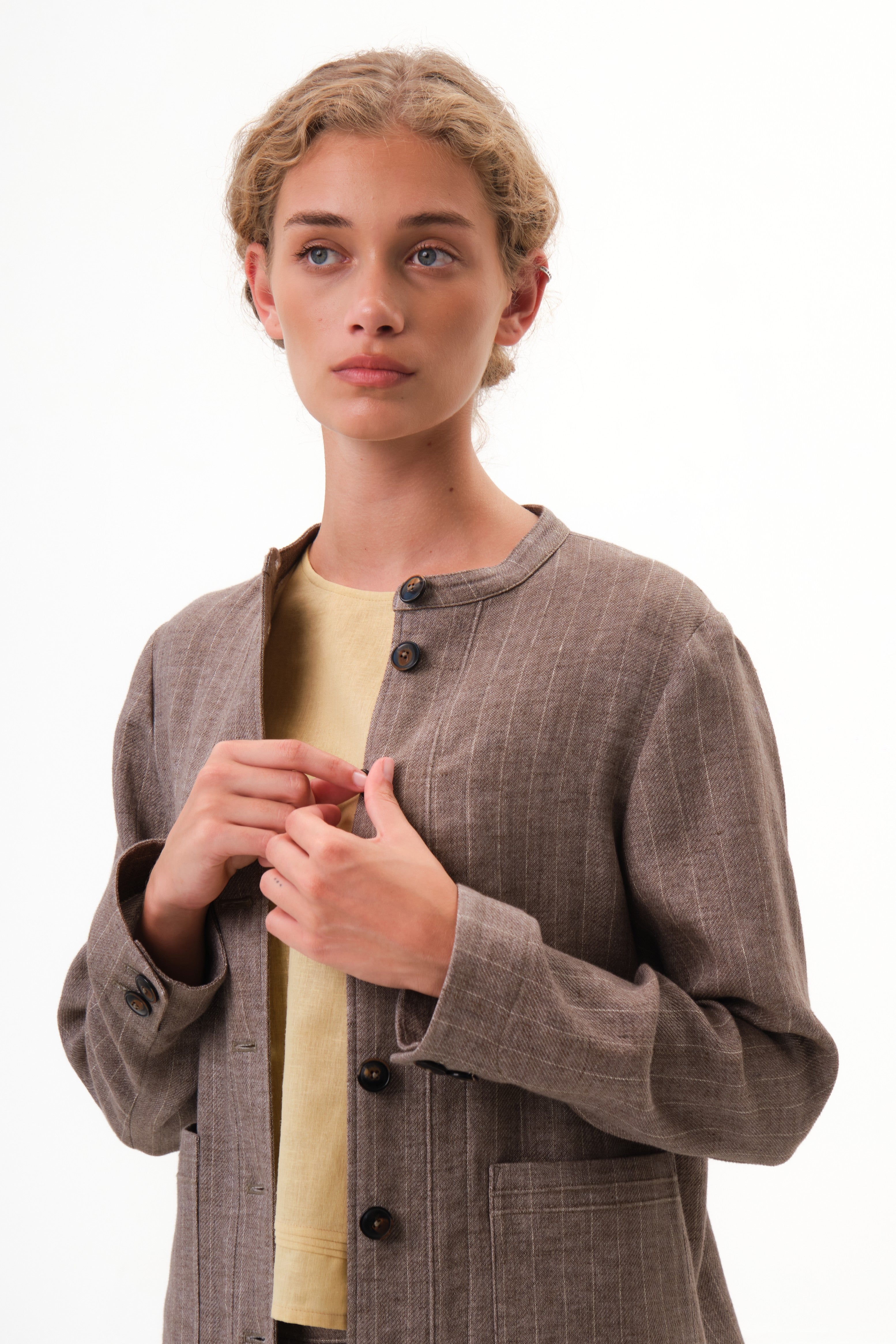 felicitas-damen-jacke-jaline-leinenjacke-mit-stehkragen image 3