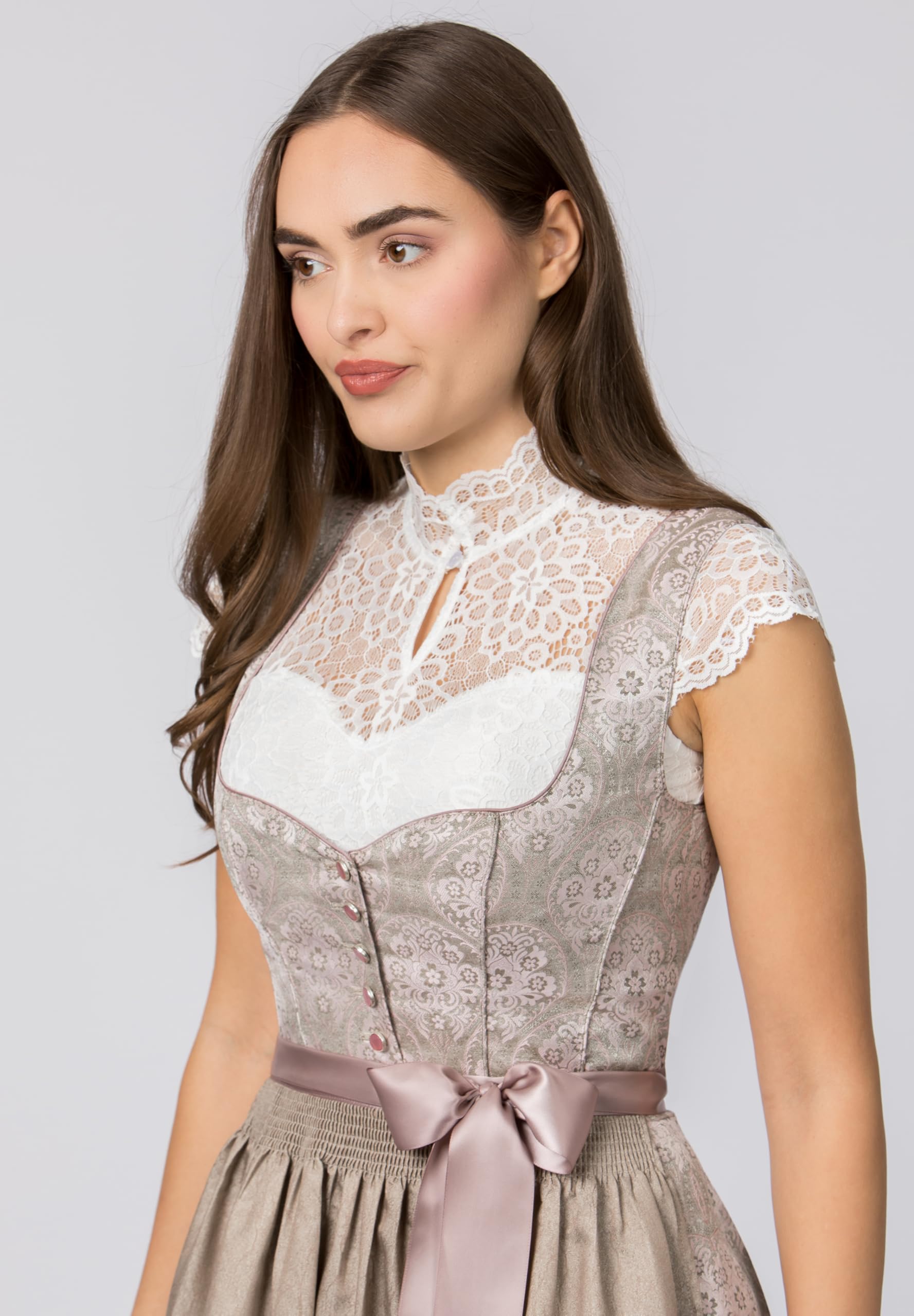 bergfeuer-damen-dirndl-rajana-mit-herzausschnitt image 5