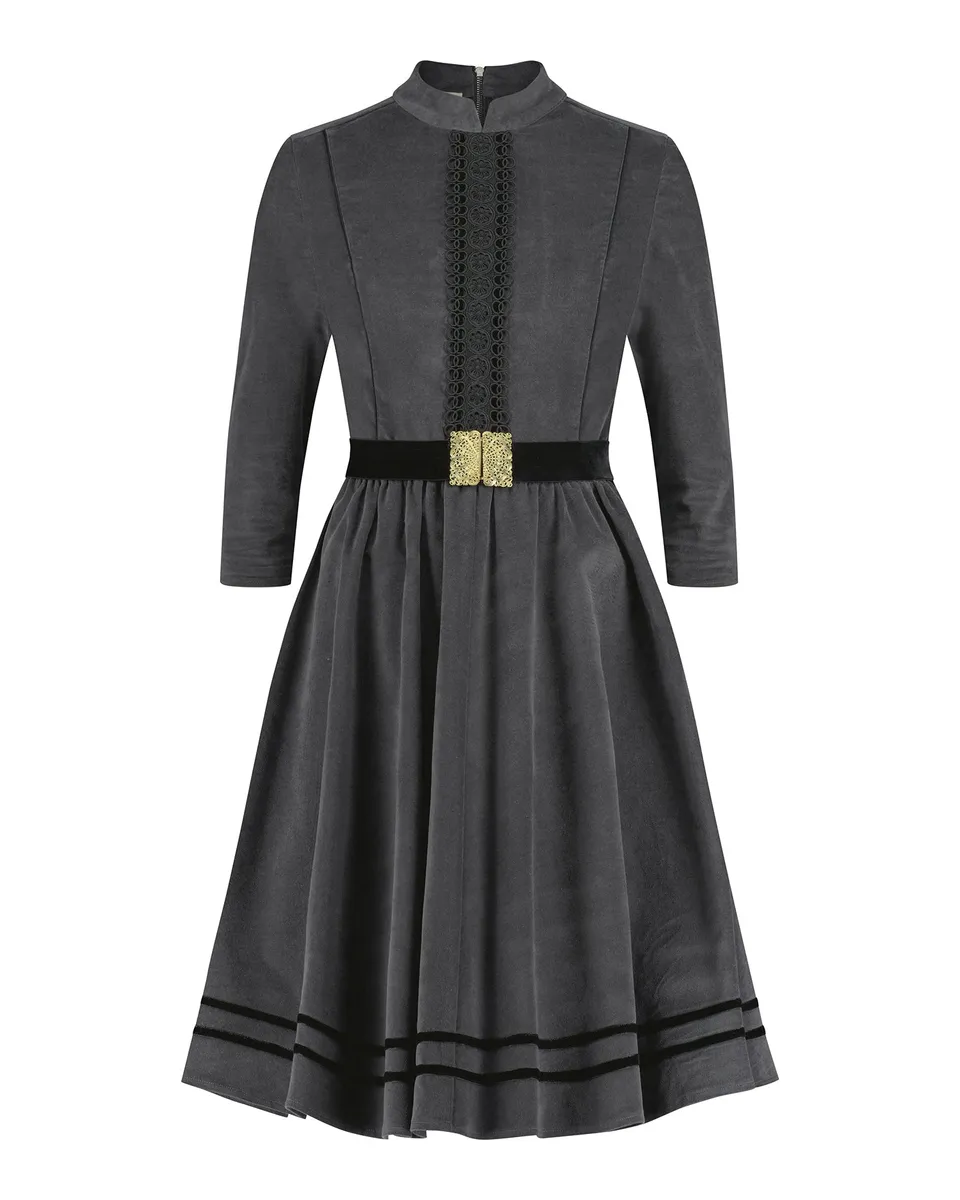 alpenherz-samtkleid-ava-stretch-trachtenkleid-anthrazit image 1