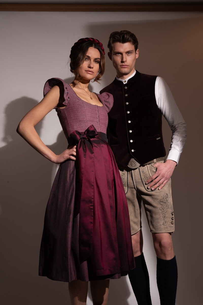 alpenherz-dirndl-ida-be-mit-abnehmbaren-rmchen-3-looks image 7