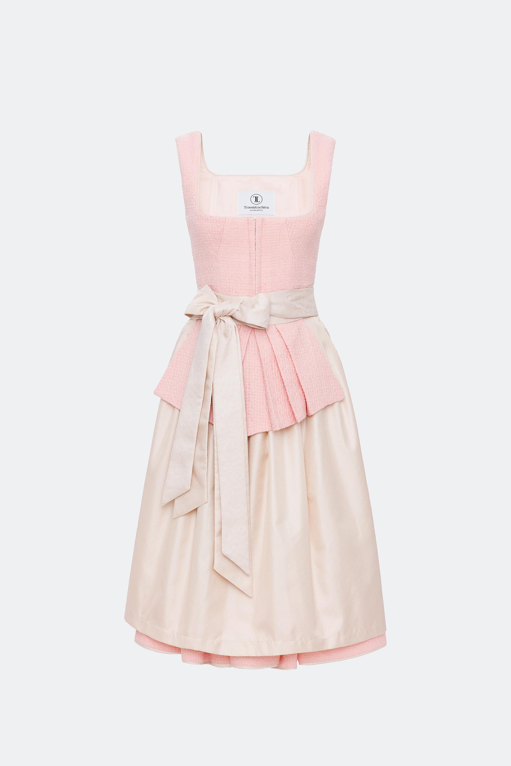 traumtrachten-dirndl-camilla-in-rose image 3