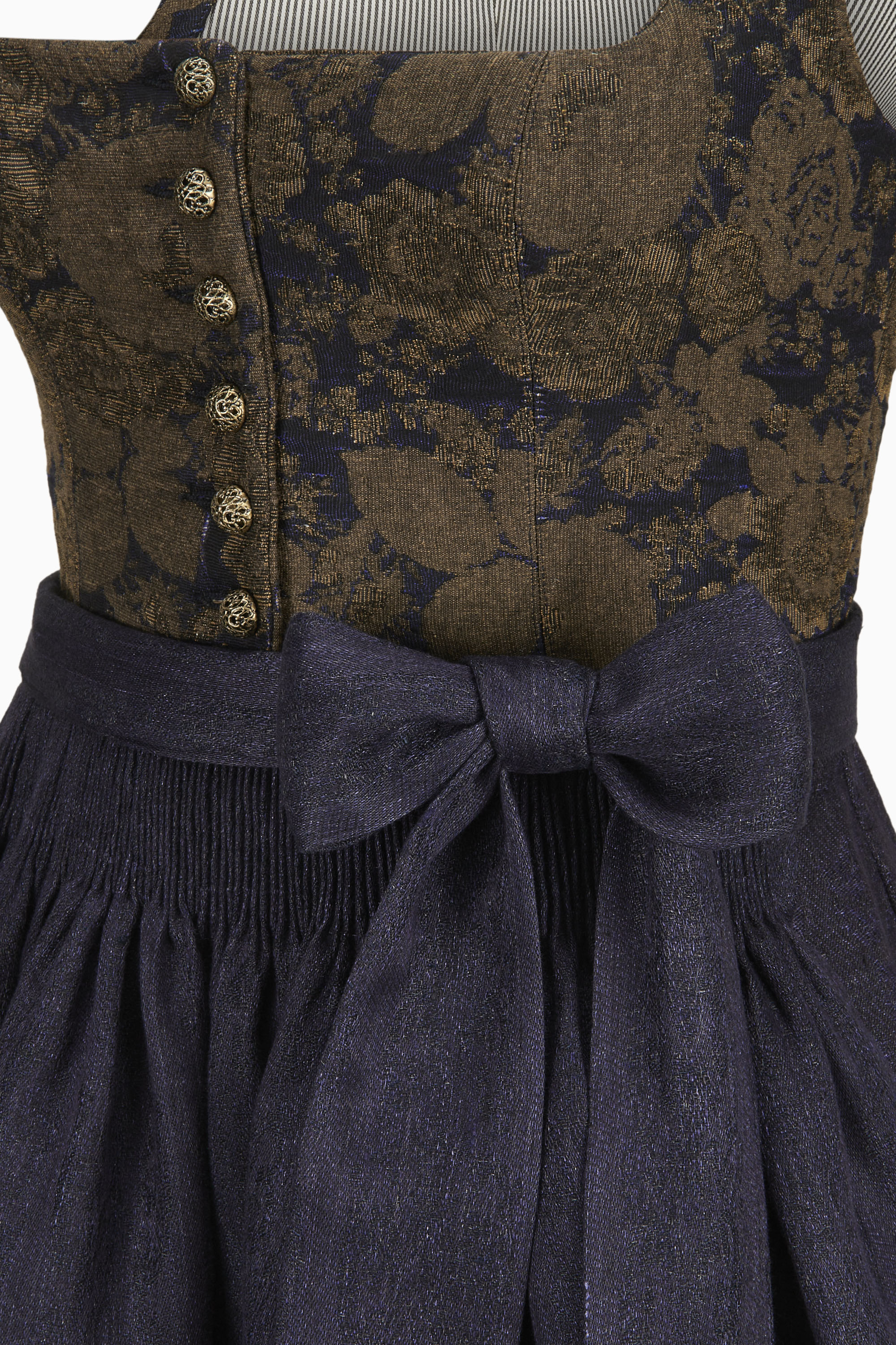 gottseidank-dirndl-monika-mit-geradem-ausschnitt-16 image 4