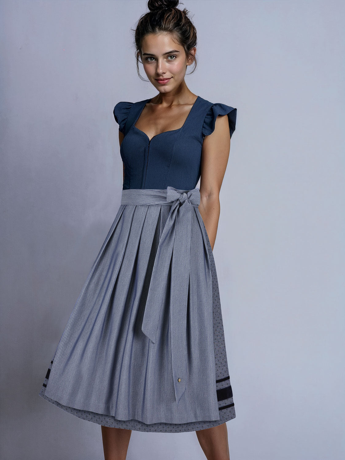 alpenherz-dirndl-marie-dunkelblau-leinen-3-in-1 image 3