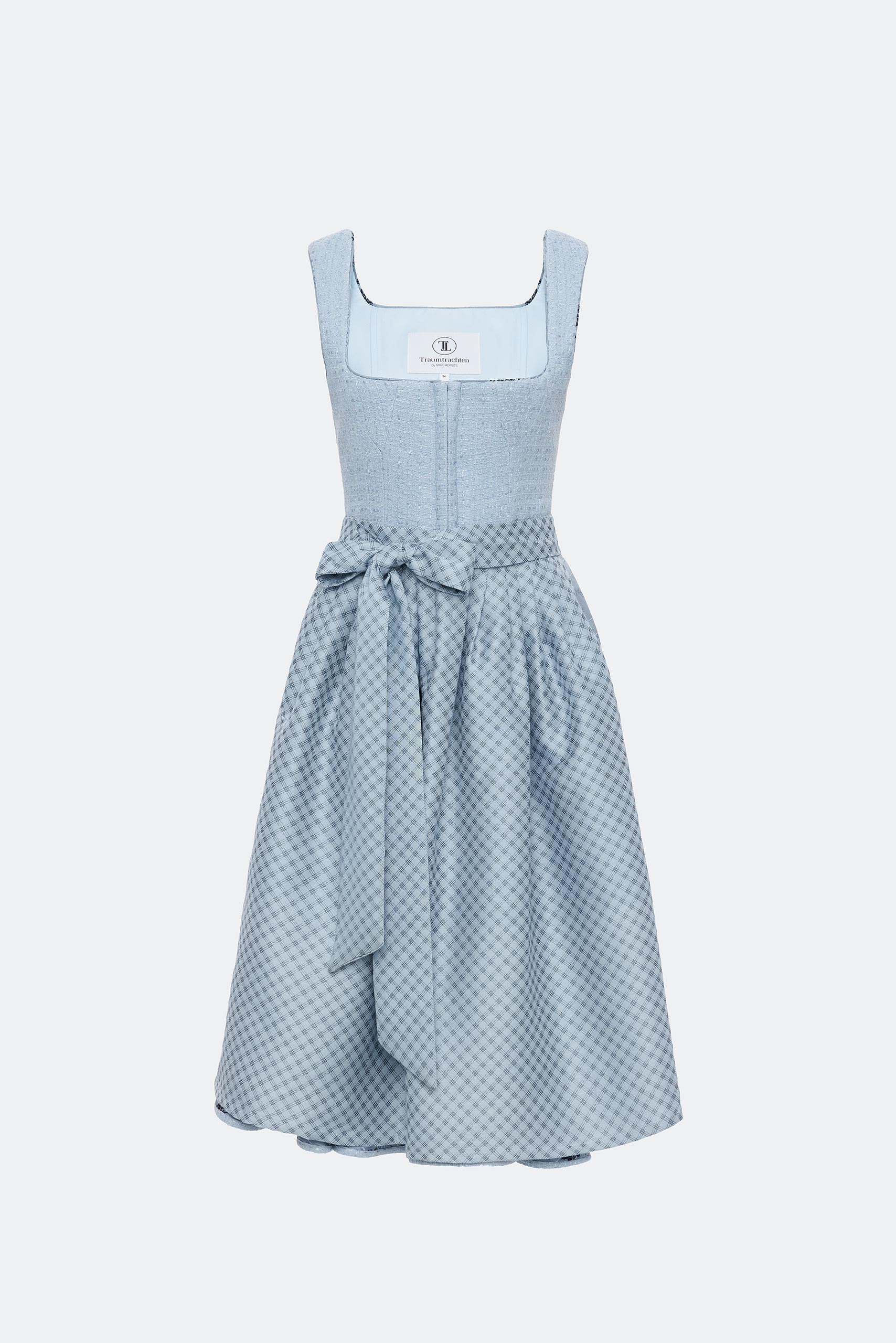 traumtrachten-dirndl-livia-in-hellblau image 1