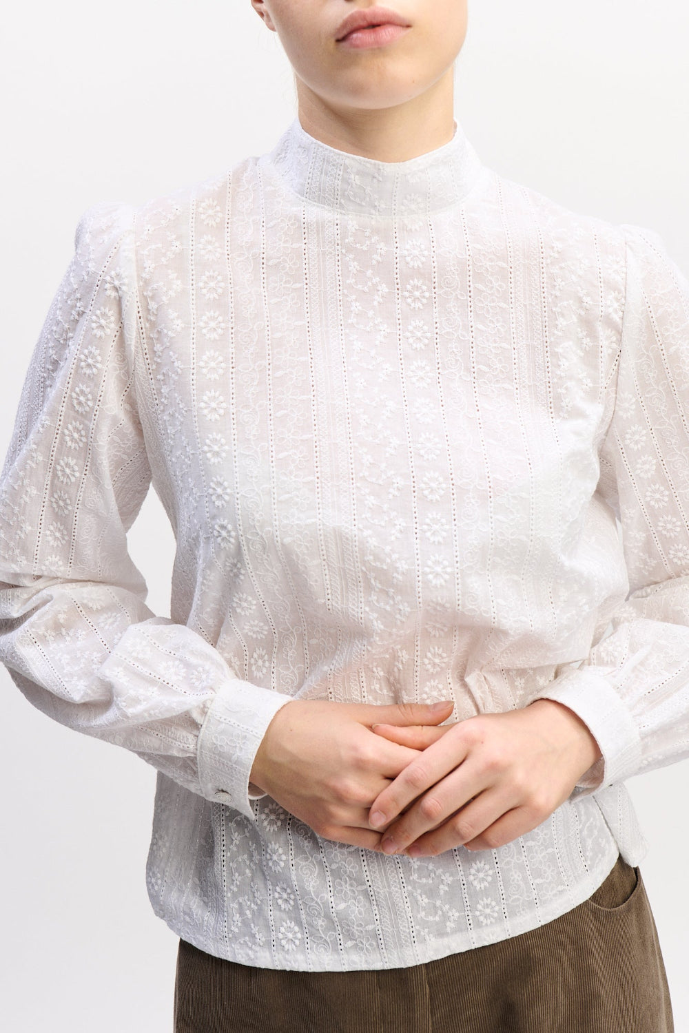 felicitas-damen-bluse-bria-baumwoll-lochstickerei image 2