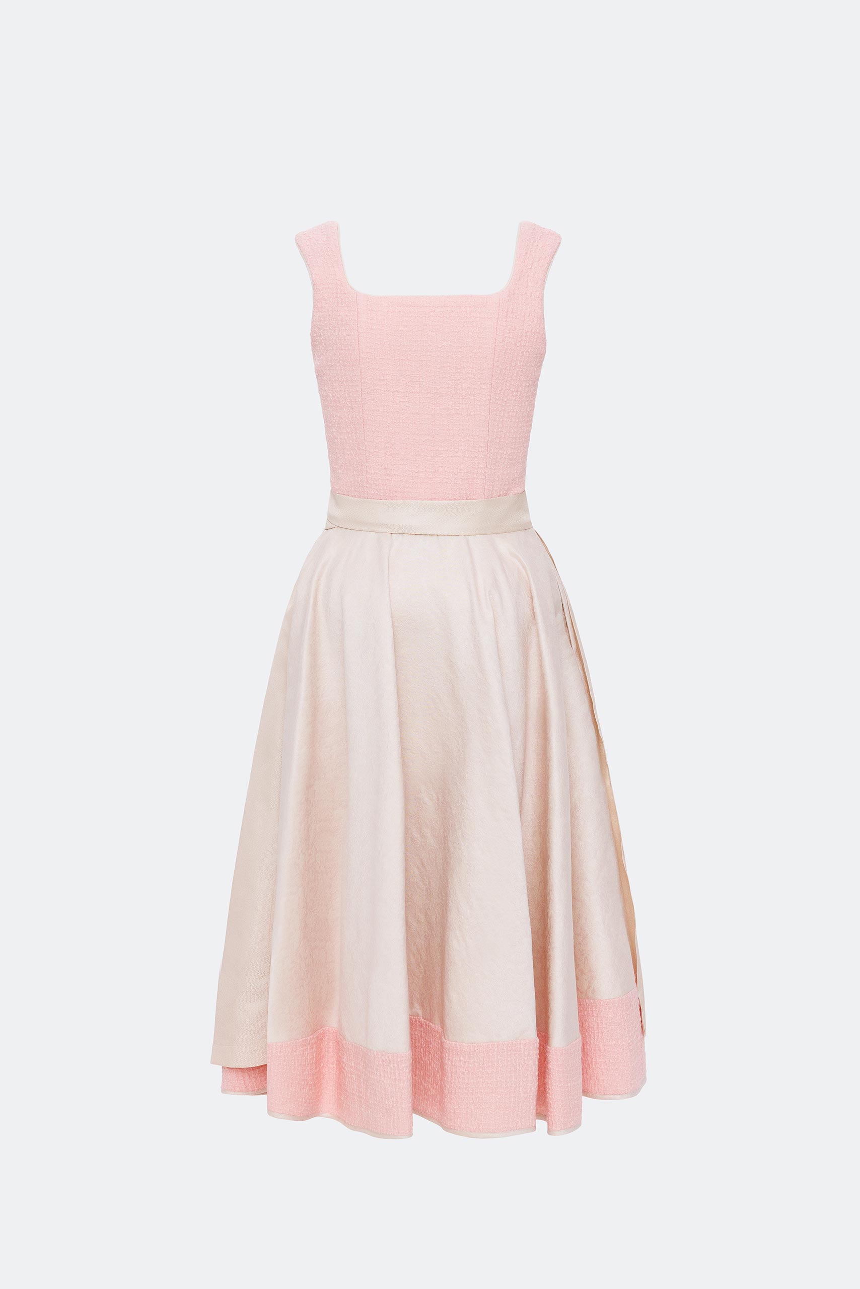 traumtrachten-dirndl-camilla-in-rose image 2