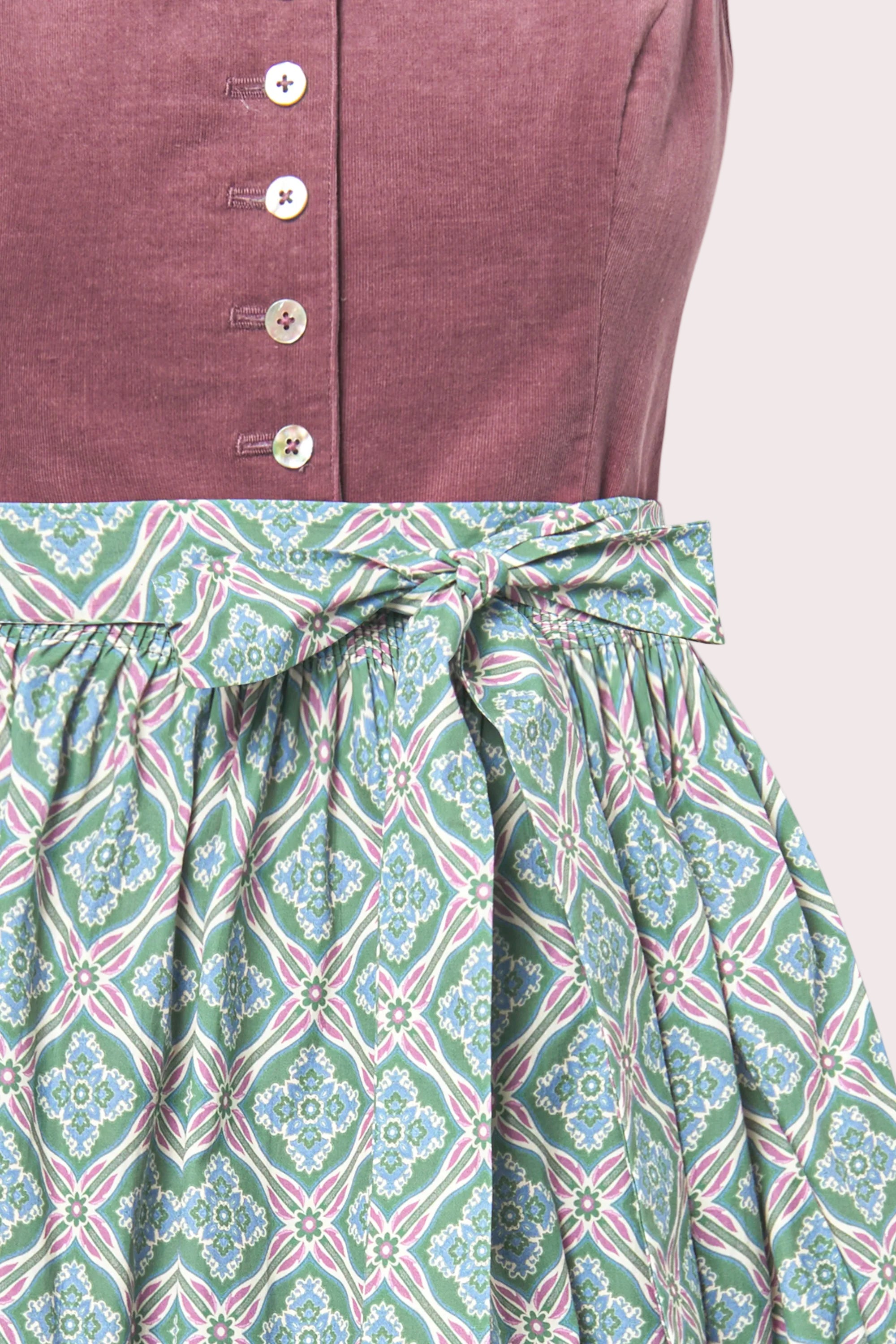 felicitas-damen-dirndl-dorle-mit-sch-rze-sally-midi image 3