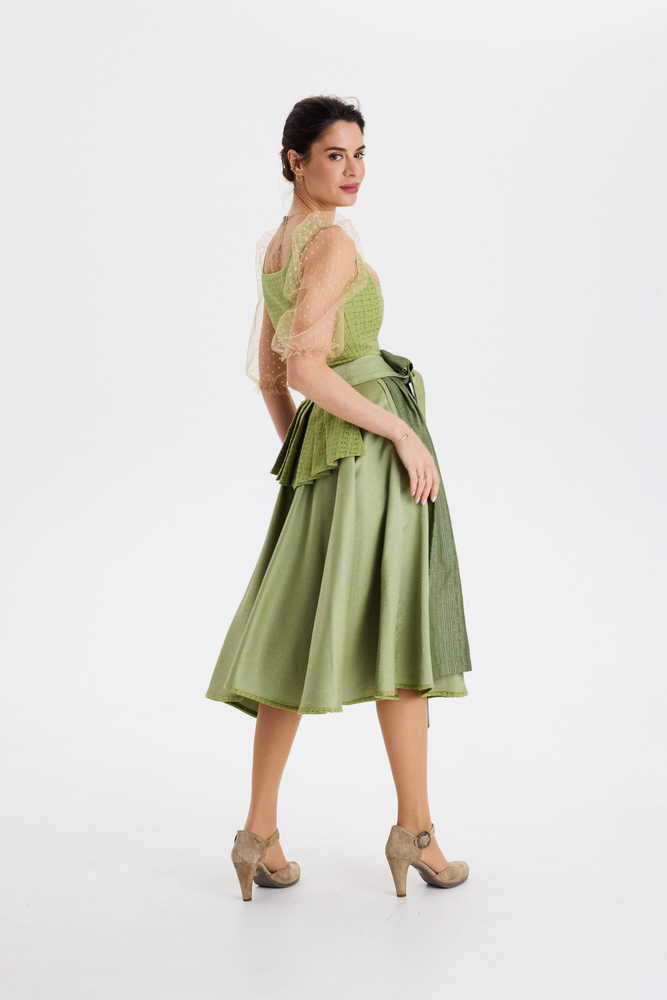 traumtrachten-dirndl-livia-in-olive image 7