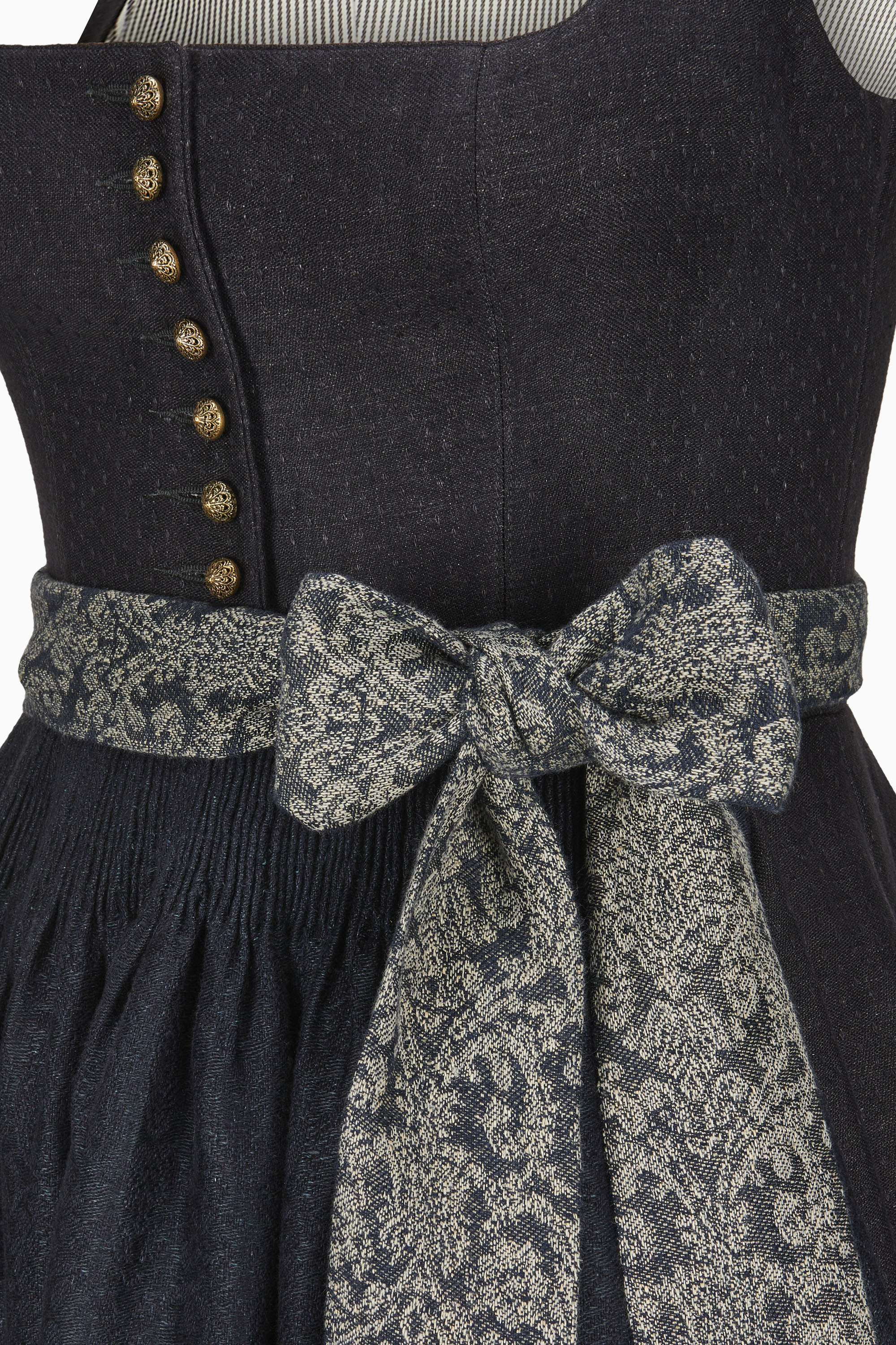 gottseidank-dirndl-monika-mit-geradem-ausschnitt-2 image 3