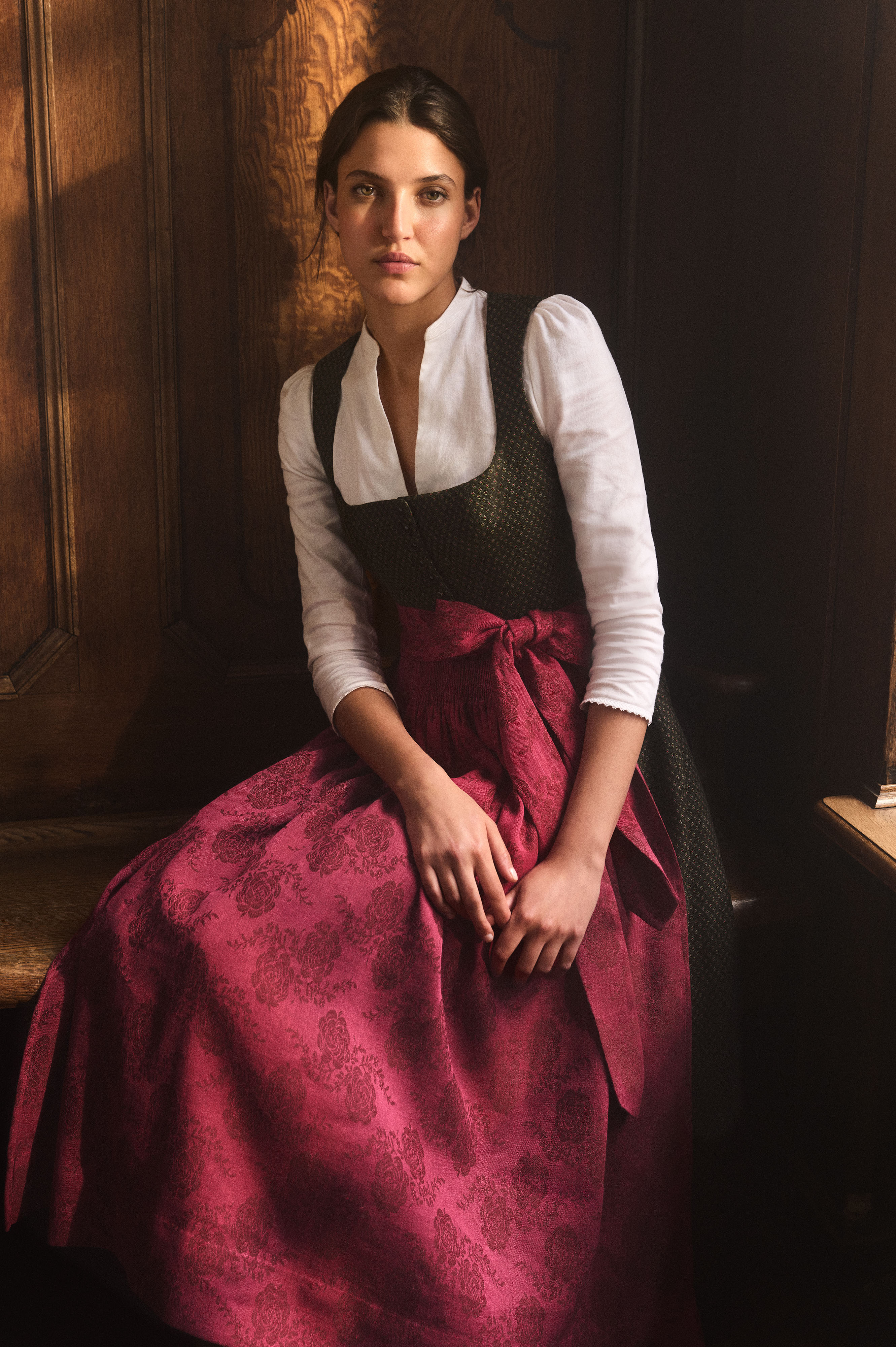 gottseidank-monika-dirndl-mit-geradem-ausschnitt image 2