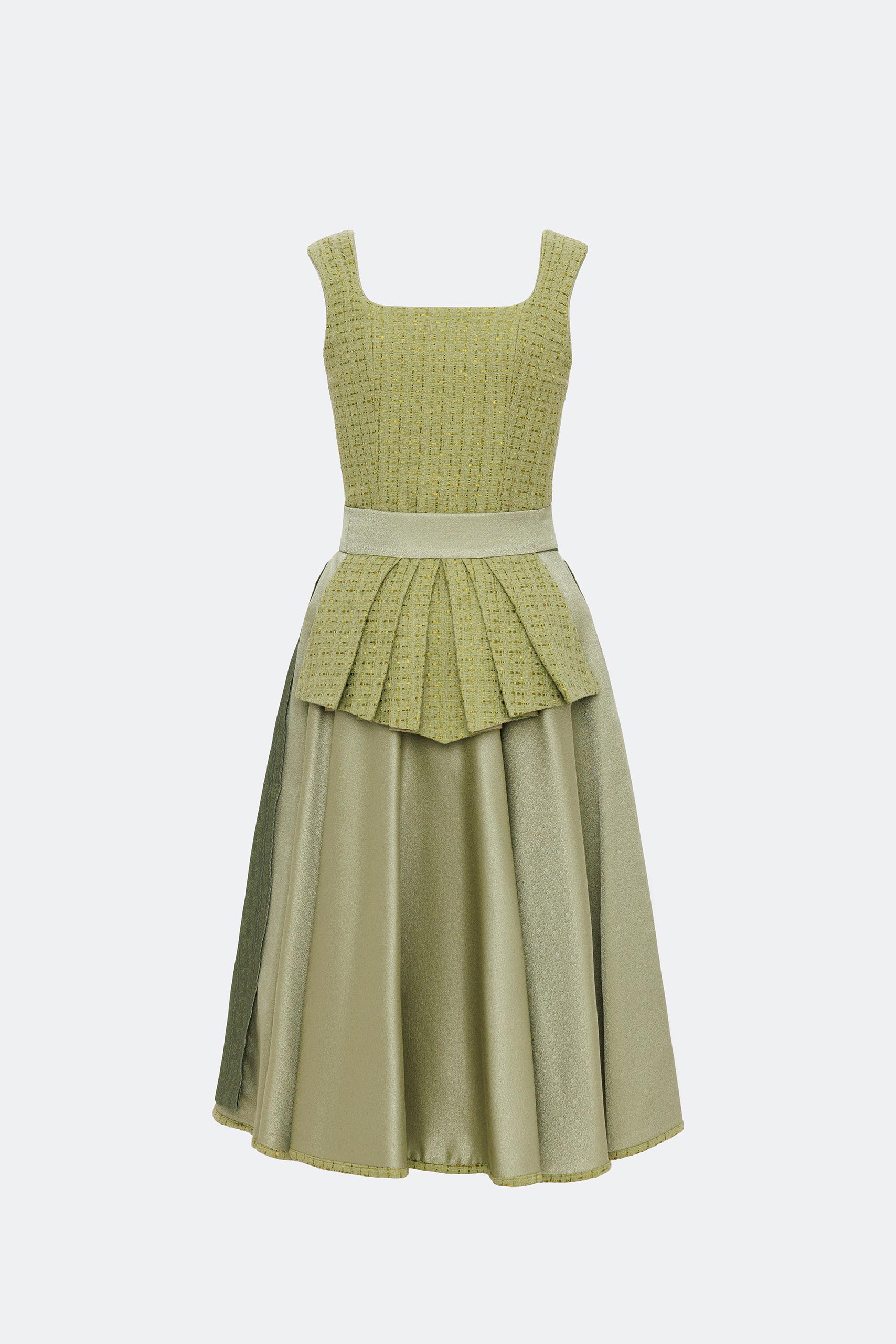 traumtrachten-dirndl-livia-in-olive image 4