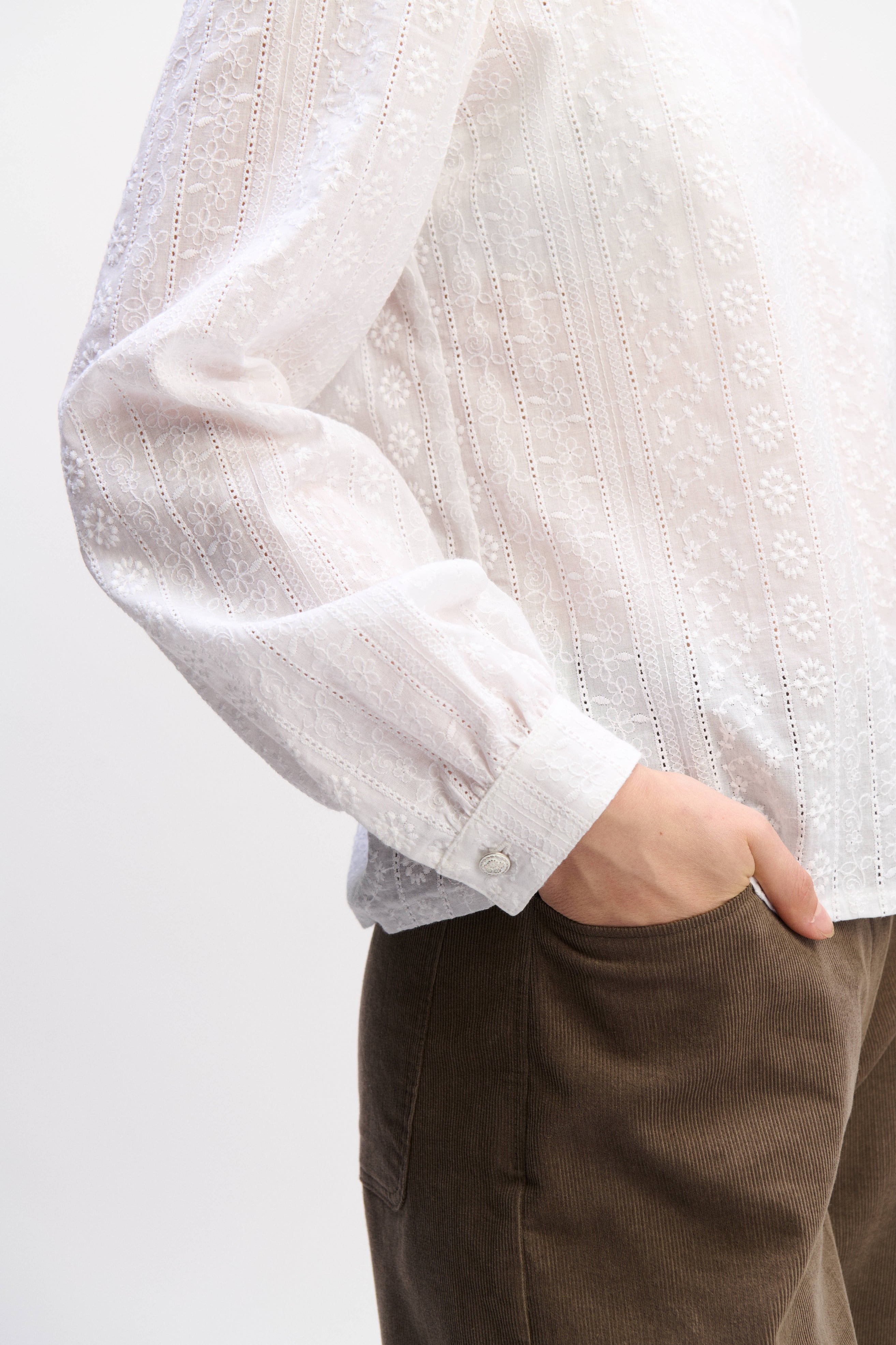 felicitas-damen-bluse-bria-baumwoll-lochstickerei image 3