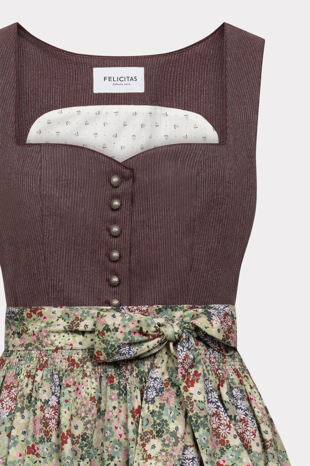 felicitas-damen-dirndl-dasha-kirsch-mit-herzausschnitt image 3