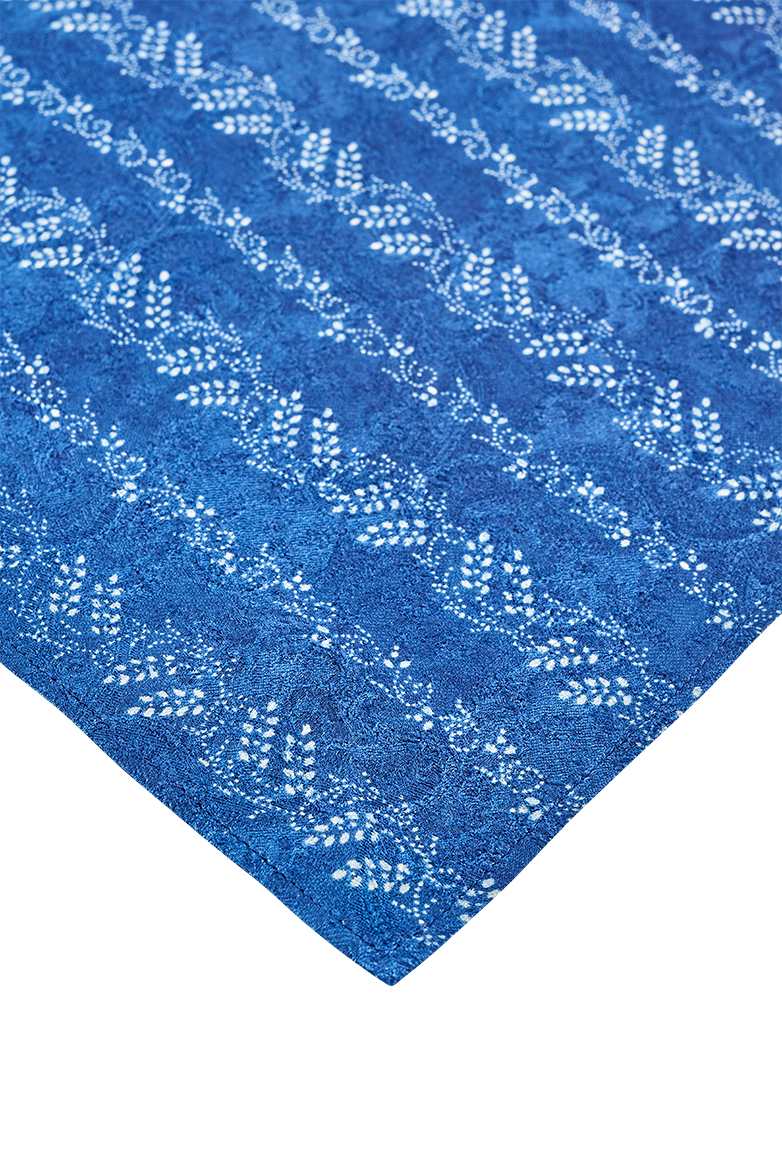 g-ssl-blaudruck-stecktuch-blau-herren-seiden-einstecktuch image 3