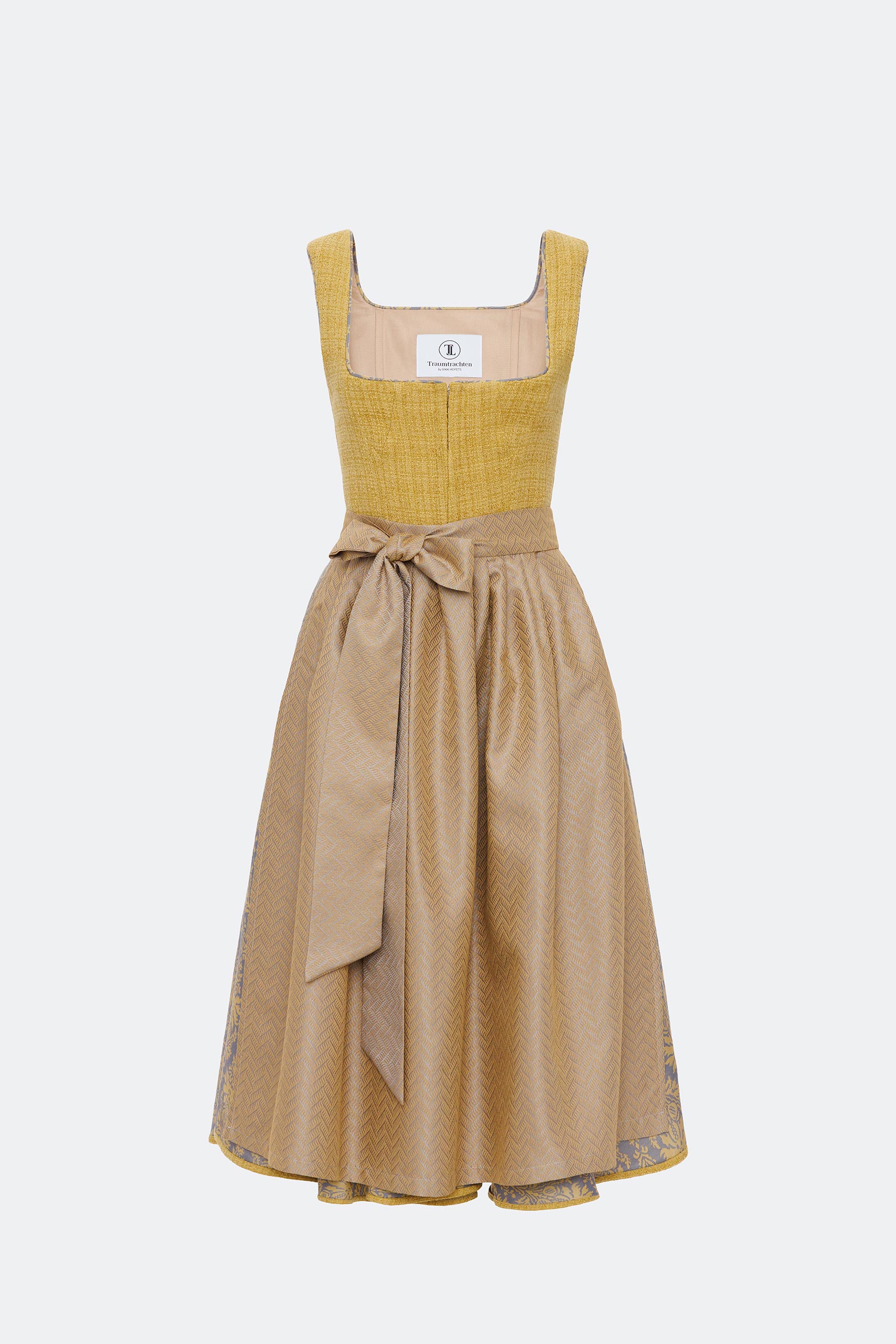 traumtrachten-dirndl-isabella-in-goldgelb image 1