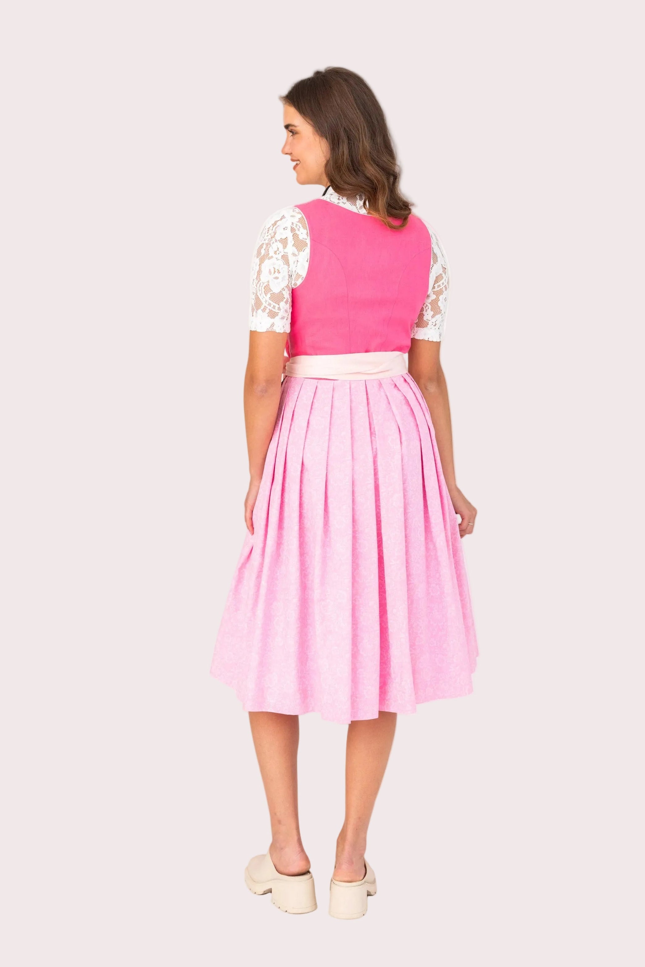 felicitas-dirndl-d-rte-damen-dirndl-floral-mit-sch-rze-sally image 3