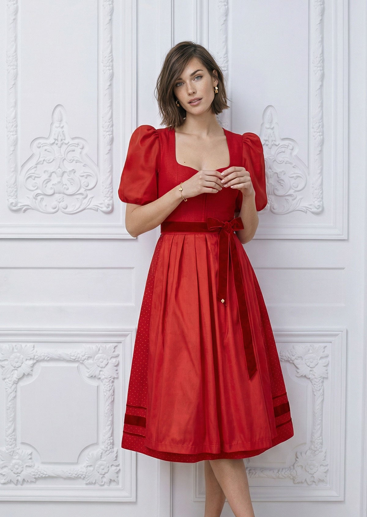alpenherz-dirndl-marie-twin-rot-mit-fl-gel-und-puffarm-1-dirndl-3-looks image 3