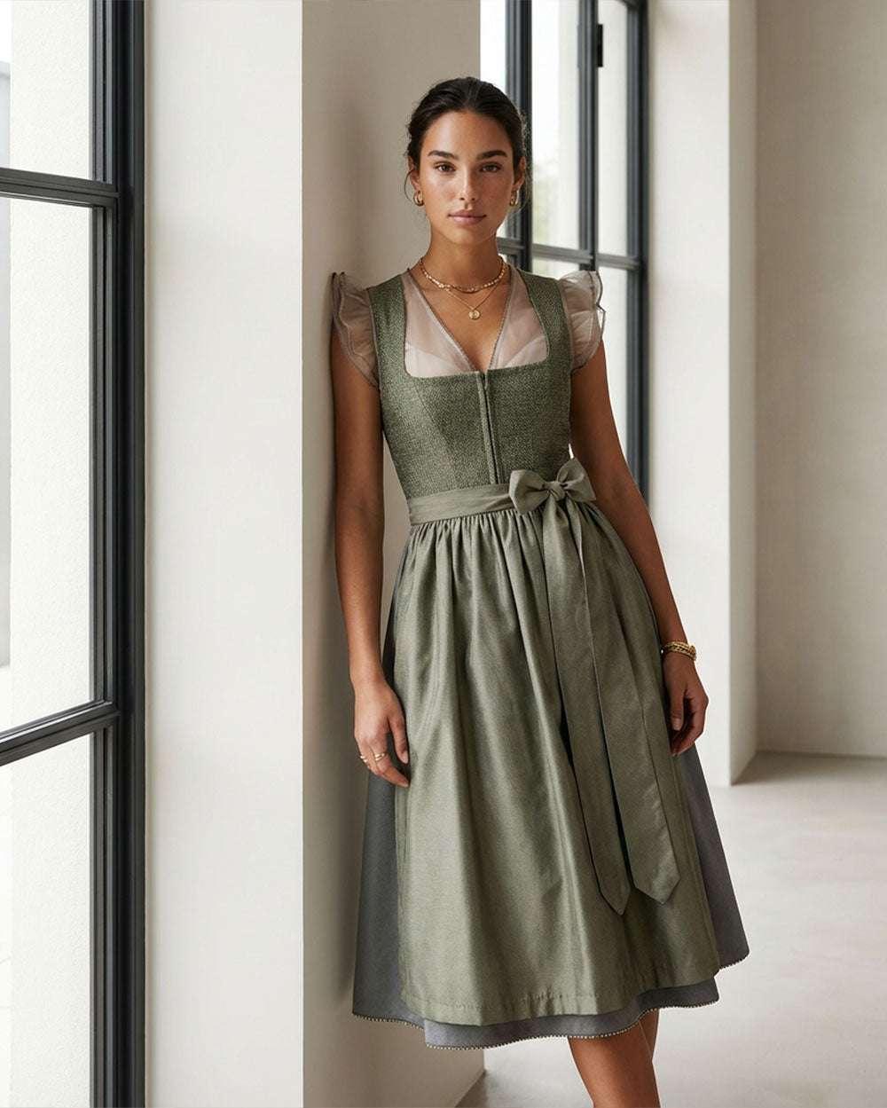 alpenherz-dirndl-greta-oliv-jacquard-dirndl image 4