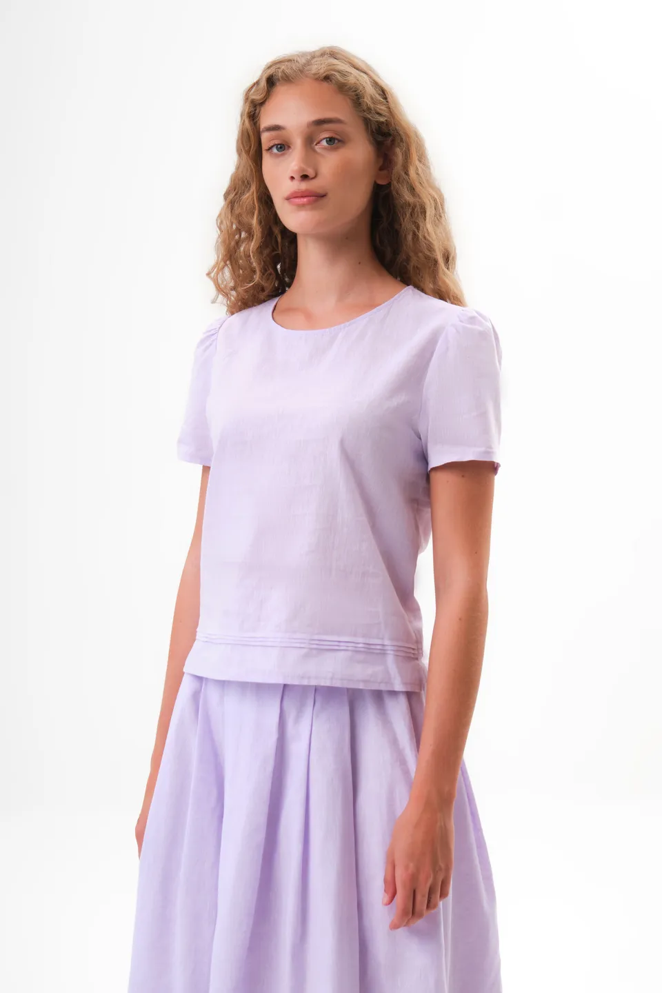 felicitas-bena-damen-bluse-leinen-kurzarm-mit-biesen image 1