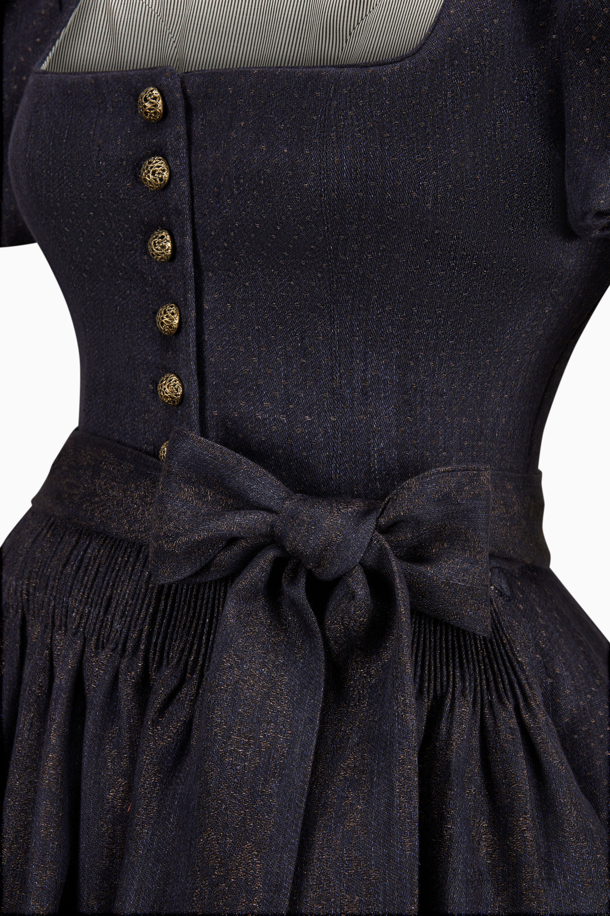 gottseidank-dirndl-laura-dirndl-mit-geradem-ausschnitt-und-kurzem-puffarm-3 image 4