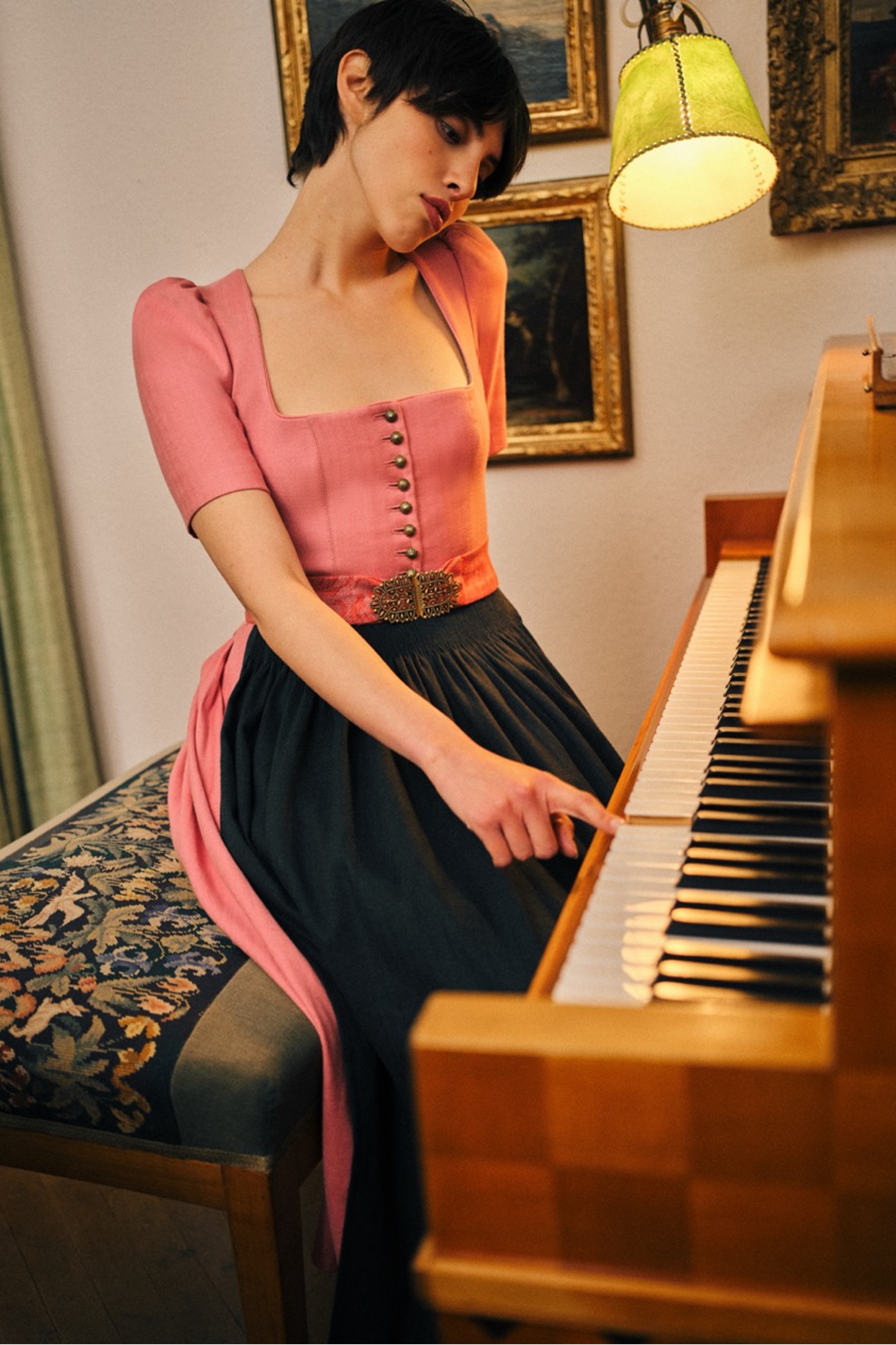 gottseidank-dirndl-hanni-dirndl-mit-puffarm-und-sch-chen image 2