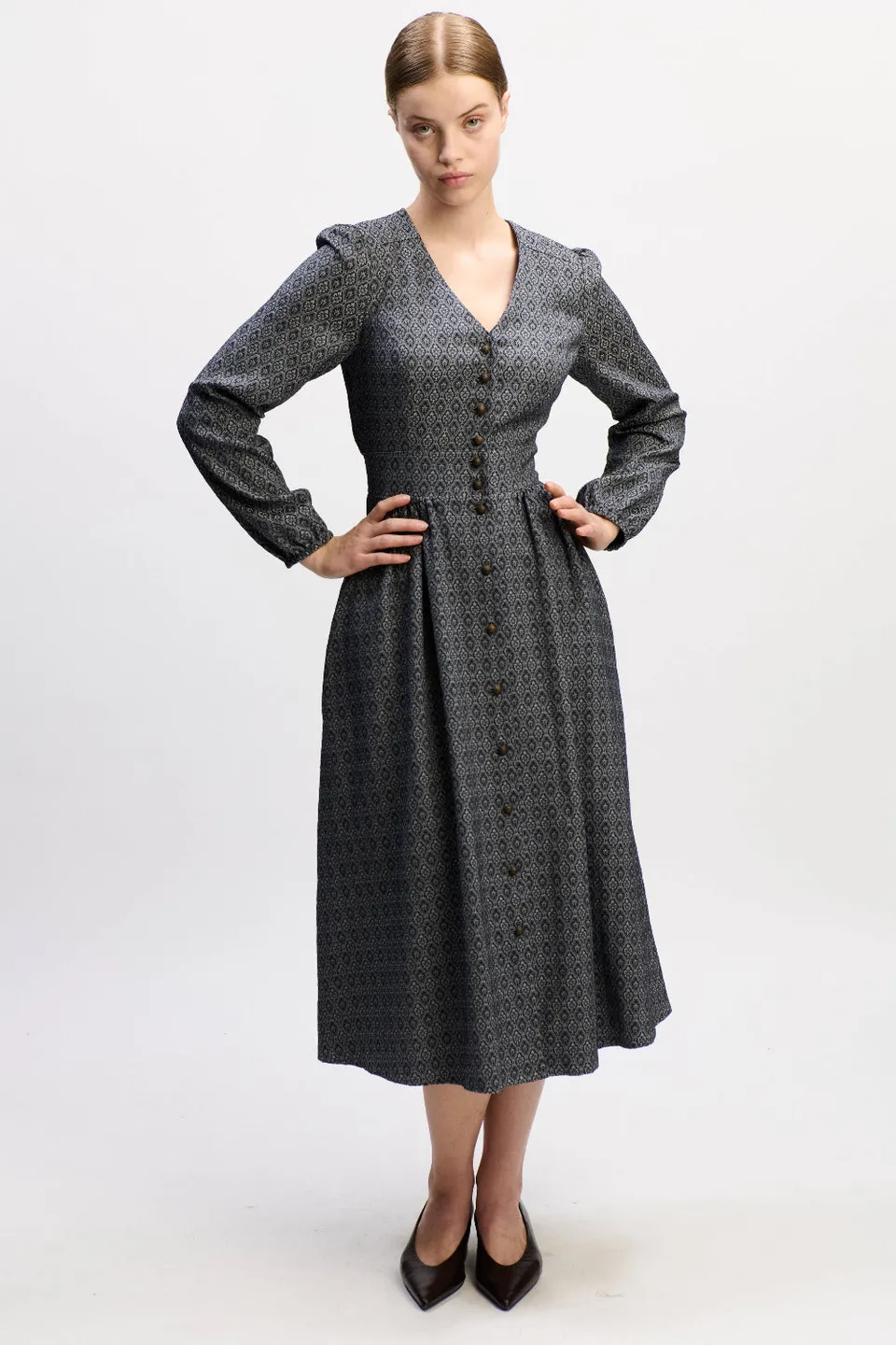 felicitas-damen-kleid-karlinda-jacquardkleid-mit-v-ausschnitt image 1
