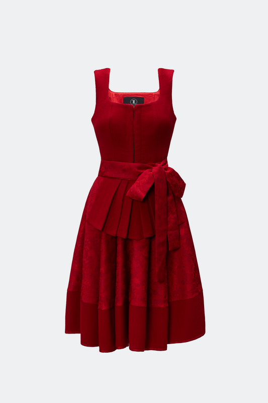 traumtrachten-designerdirndl-amalie-mit-tweedmieder-in-rot image 3