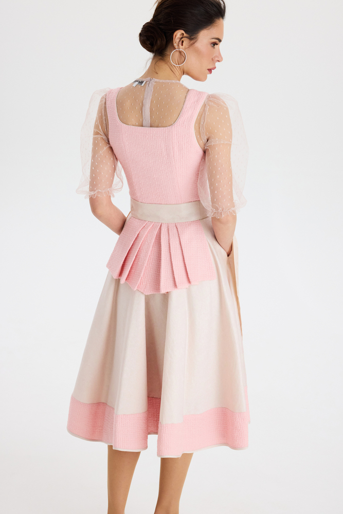 traumtrachten-dirndl-isabella-in-puderrosa image 7