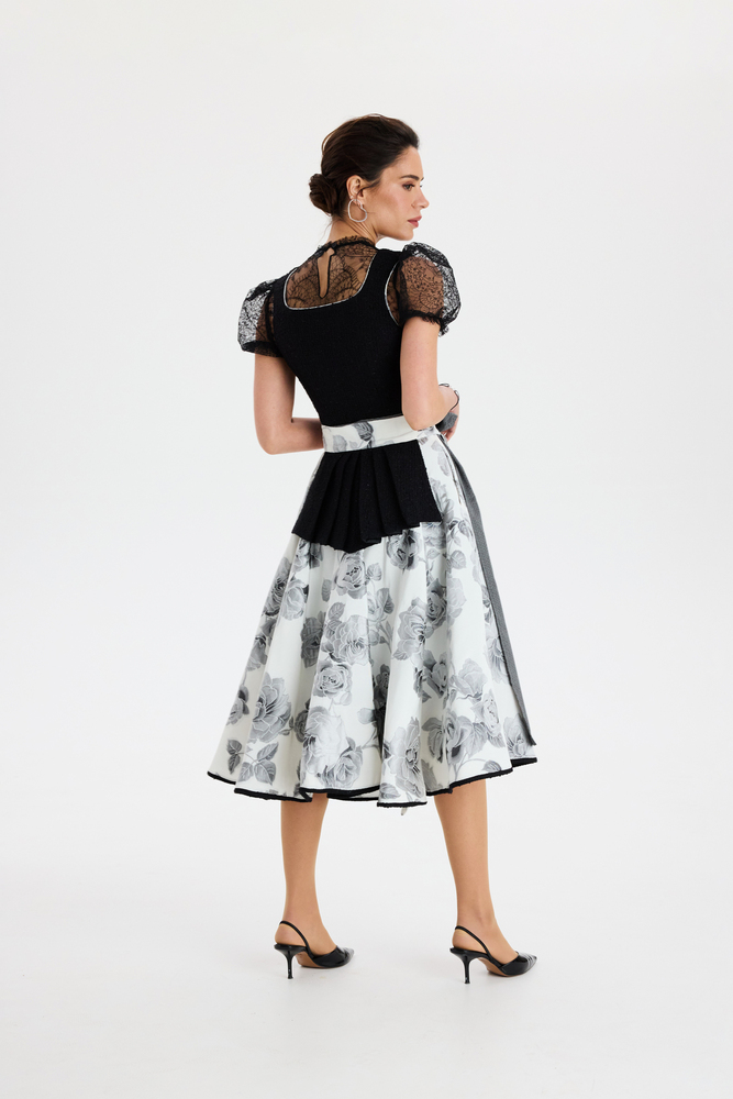 traumtrachten-dirndl-camilla-in-nero-schwarz-floral image 6