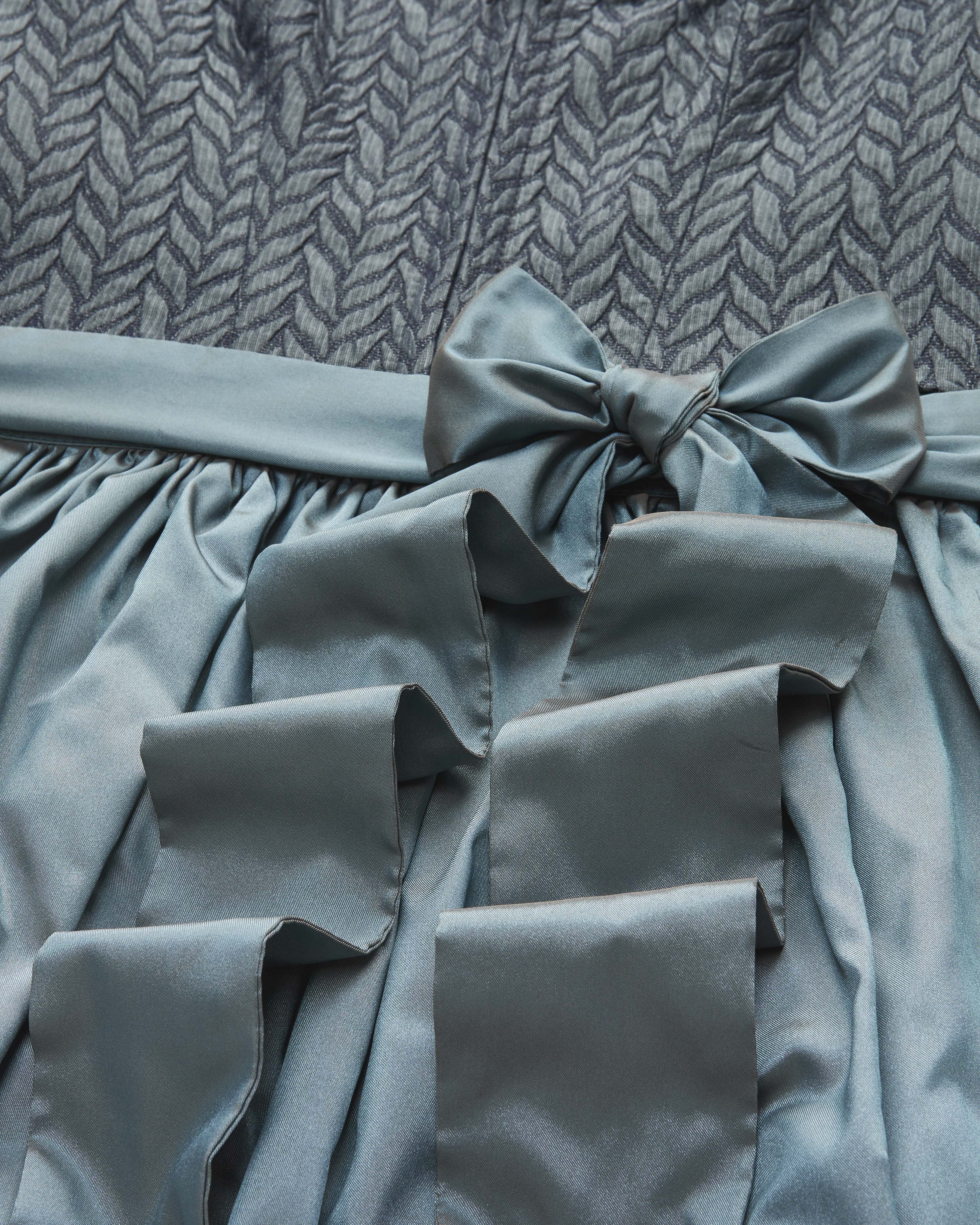 alpenherz-dirndl-miu-hochzeitsdirndl-mit-fl-gel-rmel-neuheit image 4