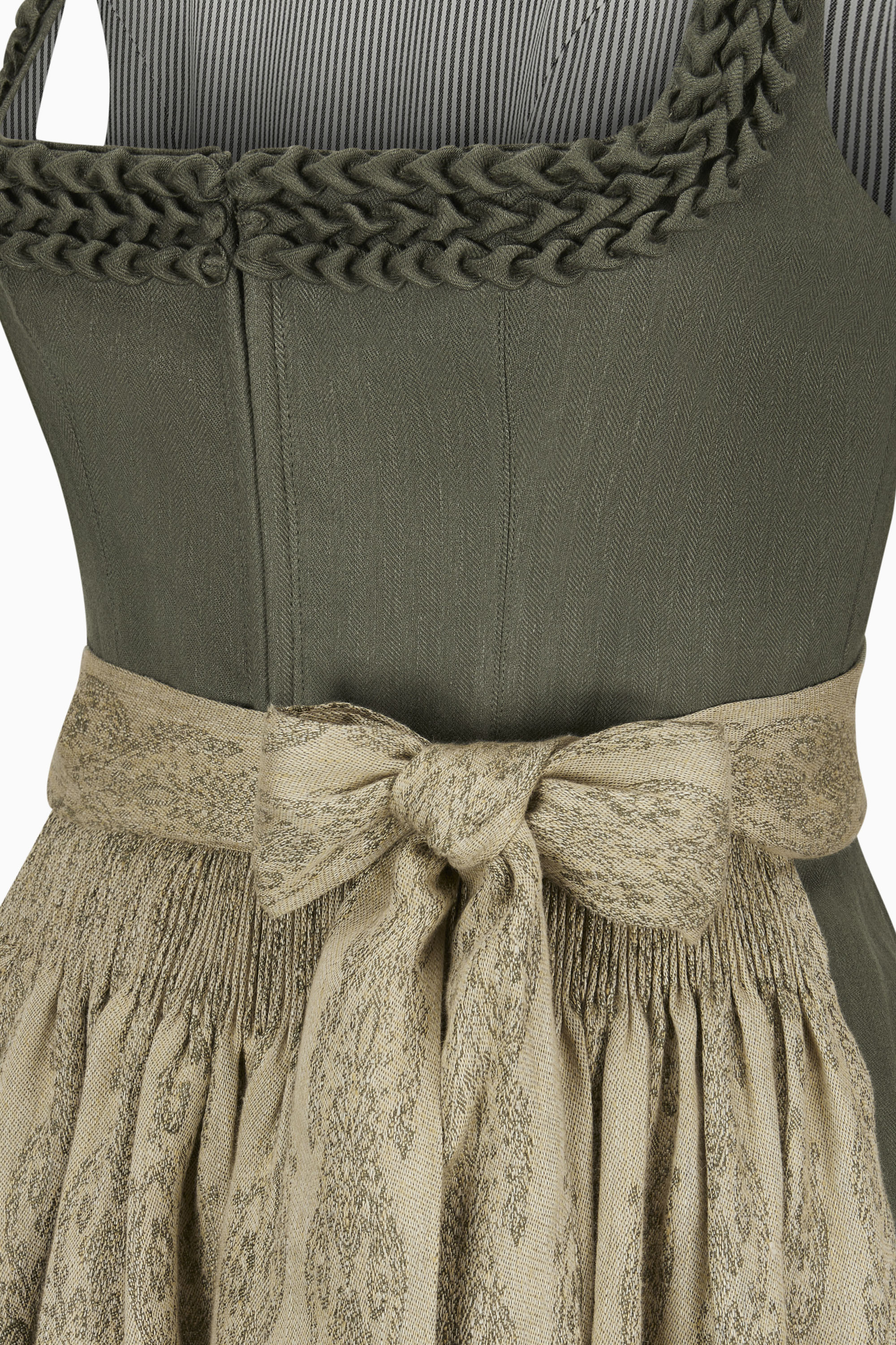 gottseidank-dirndl-vreni-dirndl-mit-hakenverschluss-und-herzchenr-sche image 3