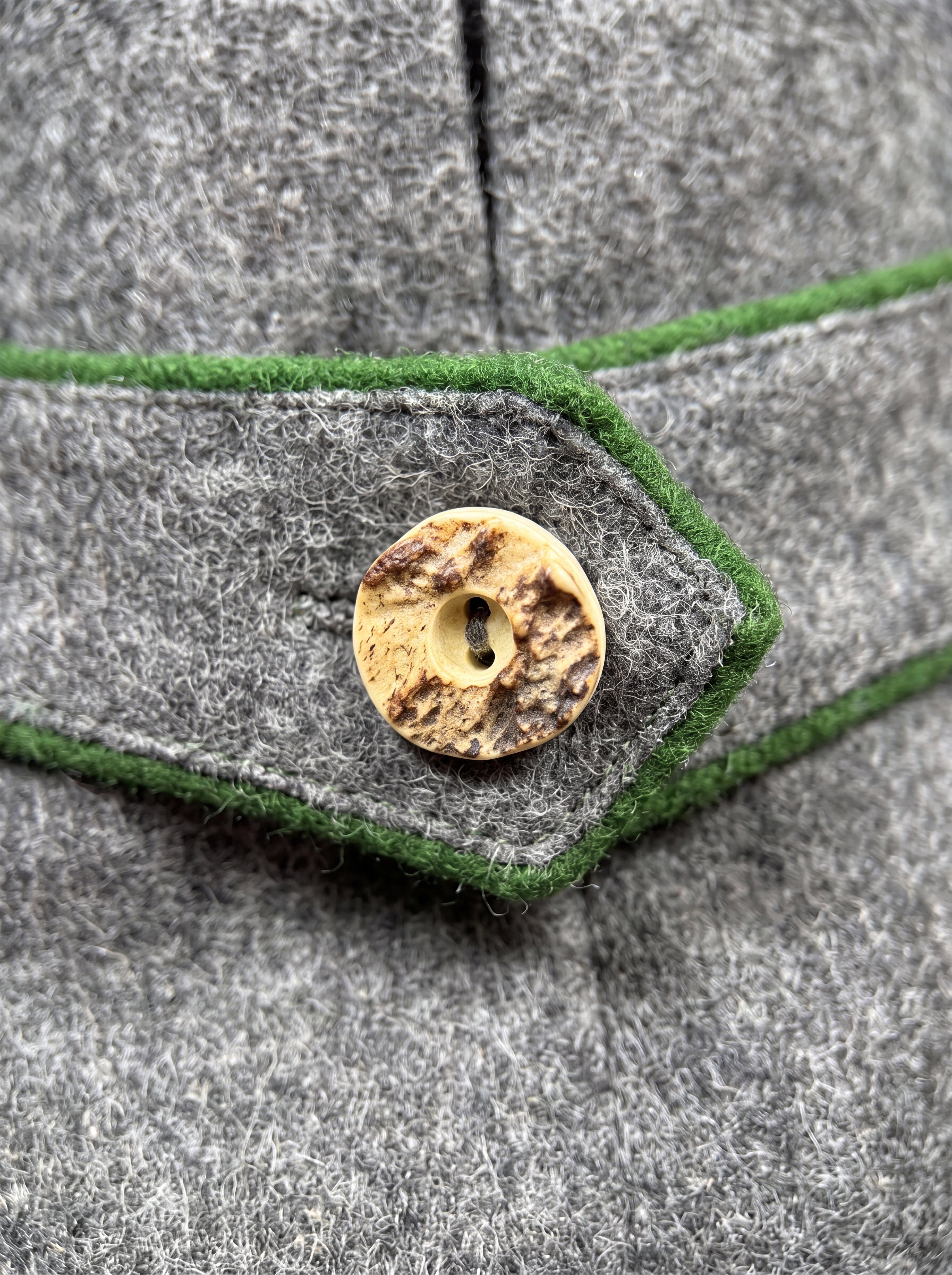 g-ssl-ischler-lodenjacke-mit-seidenfutter-und-kellerfalte image 3