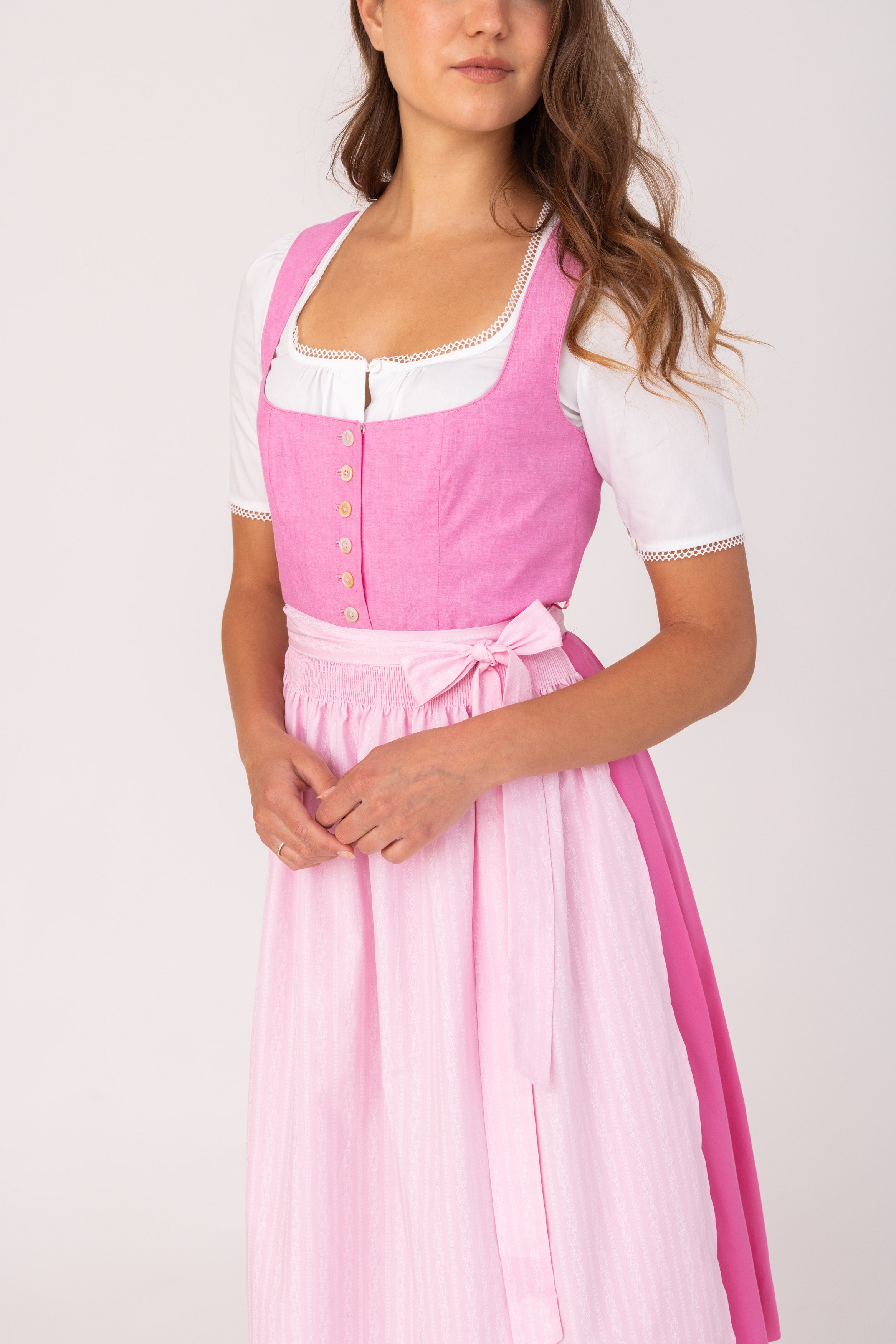 felicitas-damen-dirndl-dorothea-sally-rosa image 2
