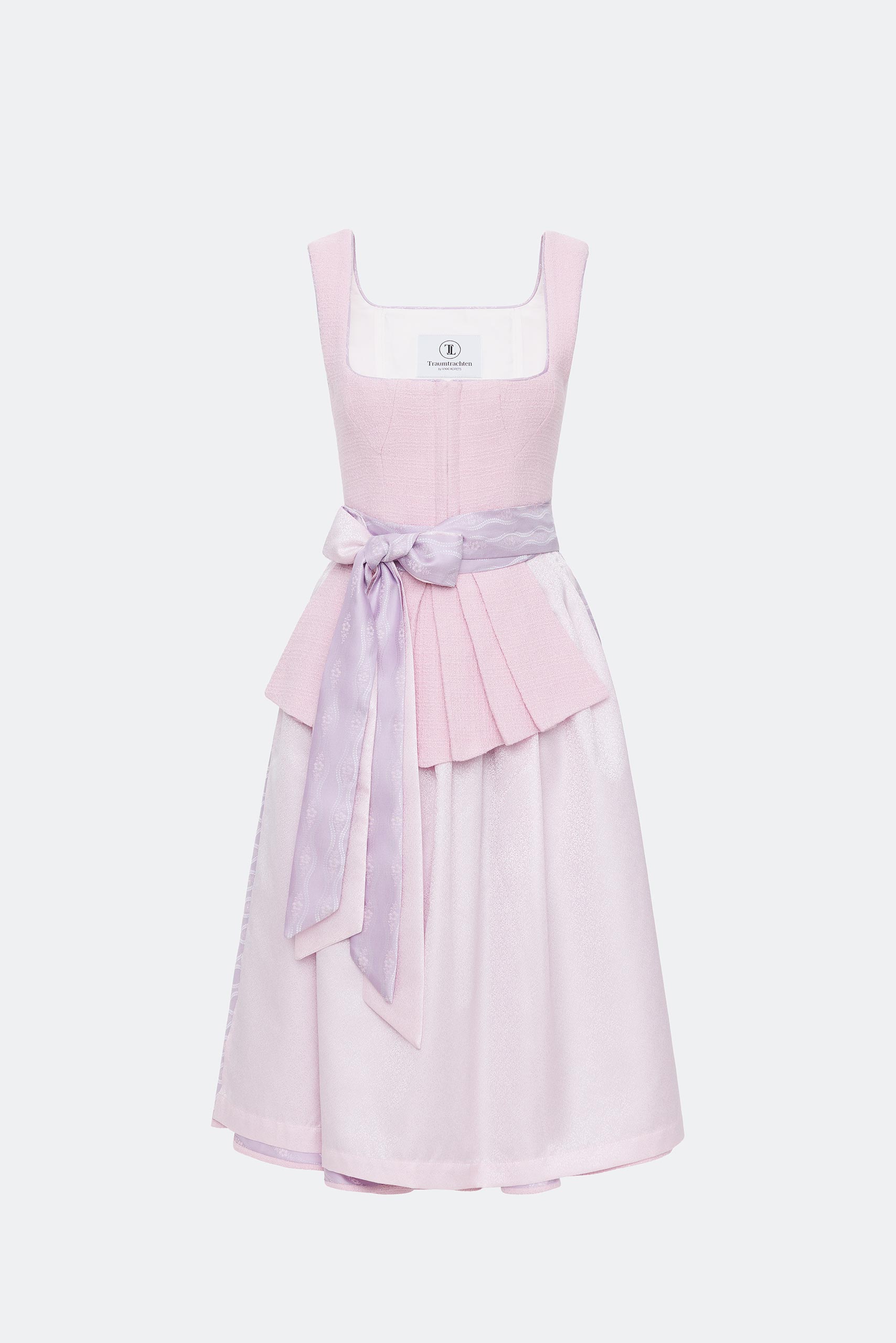 traumtrachten-dirndl-isabella-in-puderrosa image 3