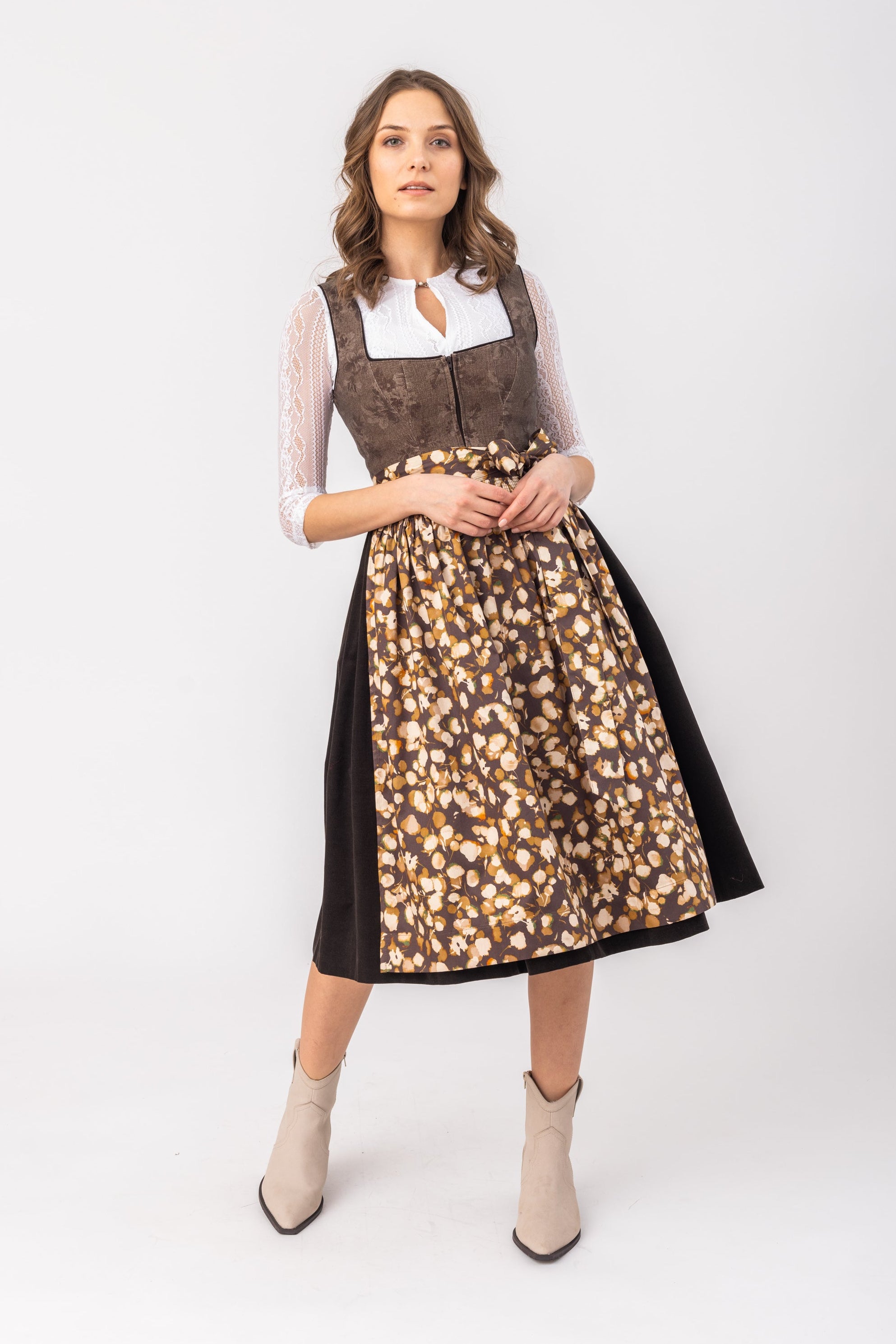 felicitas-damen-dirndl-deliah-mit-print-mieder-mit-floral-print-und-cord-rock image 1