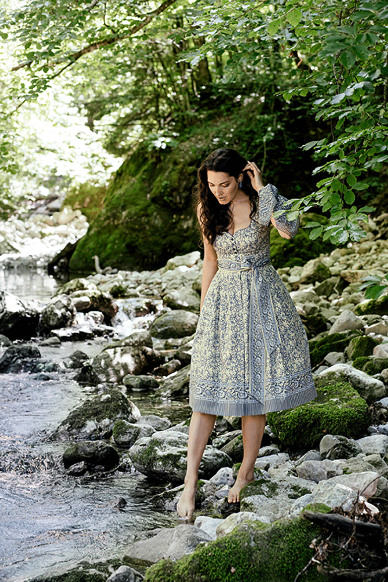 g-ssl-dirndl-light-baumwoll-dirndl-70-cmblumig image 8