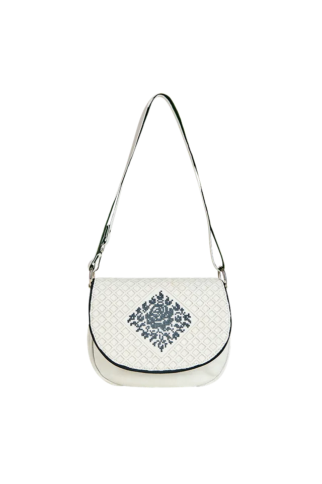 g-ssl-bauernleinen-tasche-satteltasche-natur-mit-kreuzstich image 1