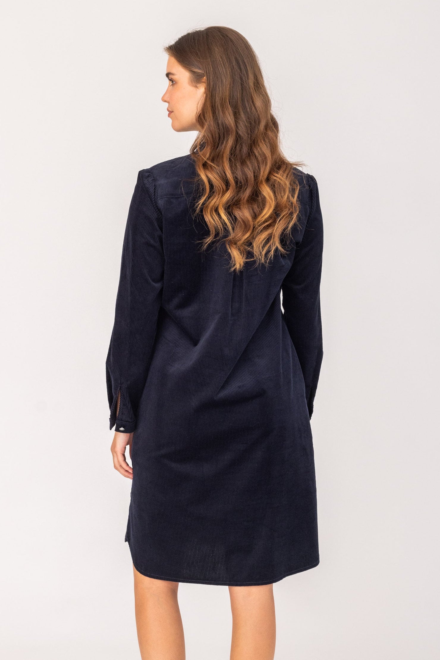 felicitas-kleo-damen-cord-kleid-bestseller image 2