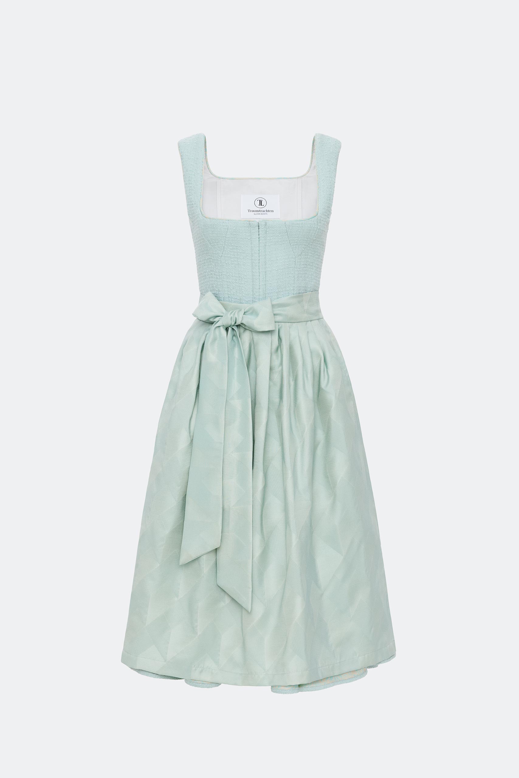 traumtrachten-dirndl-camilla-in-mint image 1