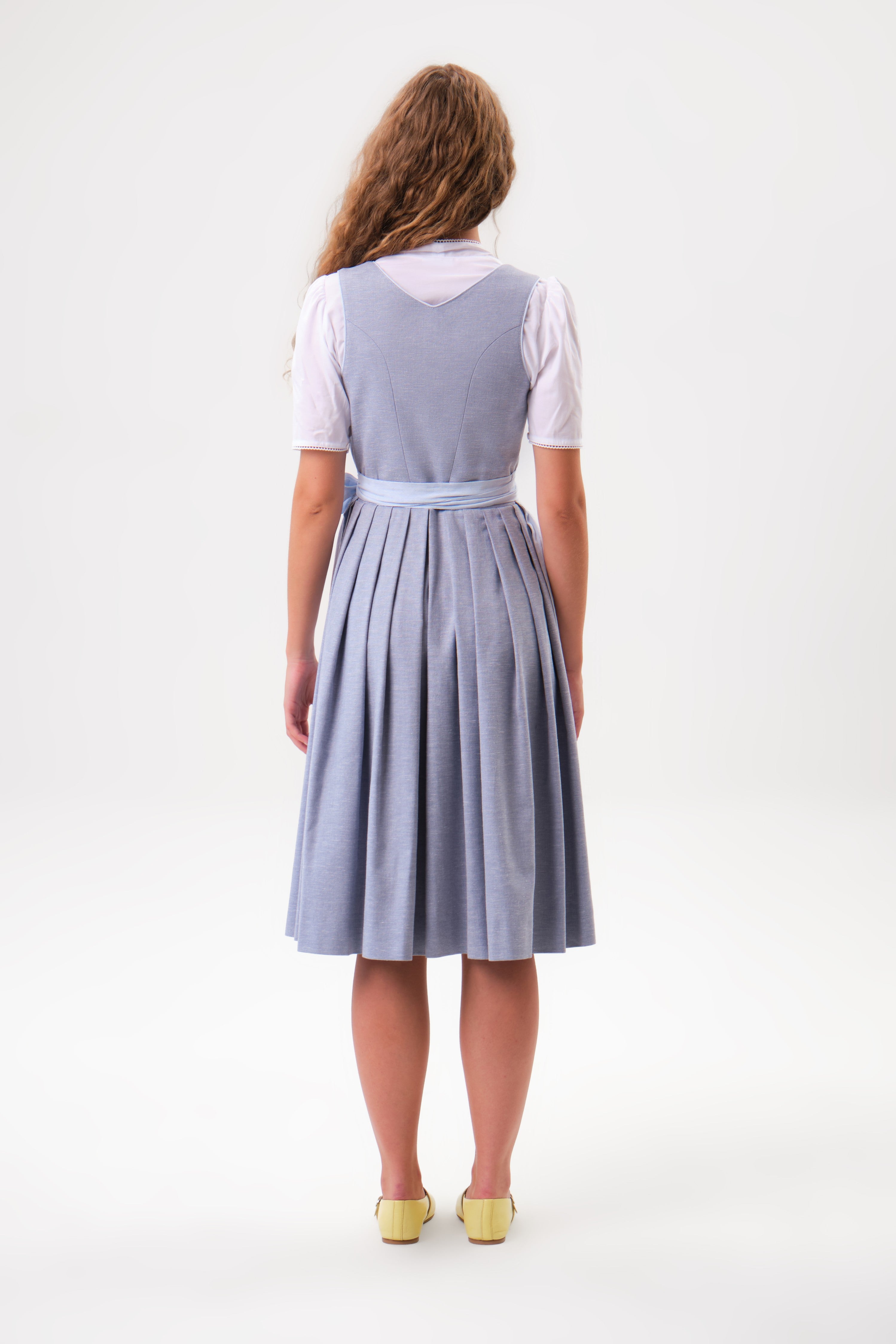 felicitas-damen-dirndl-deliah-rauchblau-leinen image 2