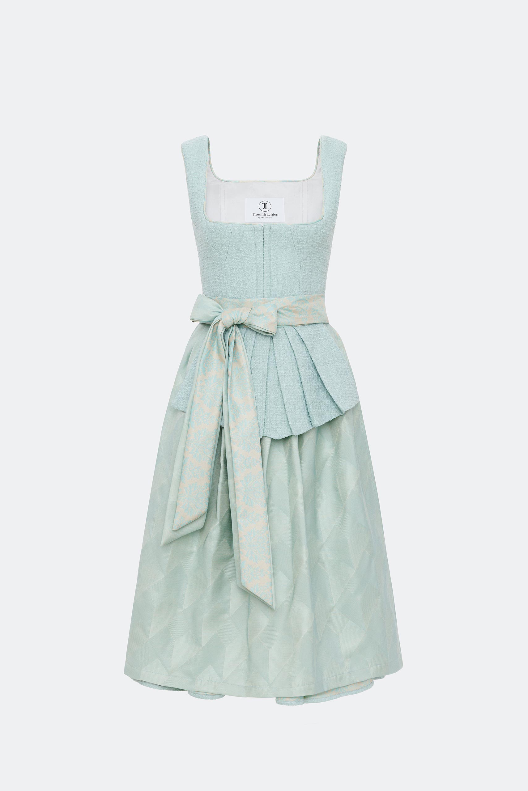 traumtrachten-dirndl-camilla-in-mint image 3