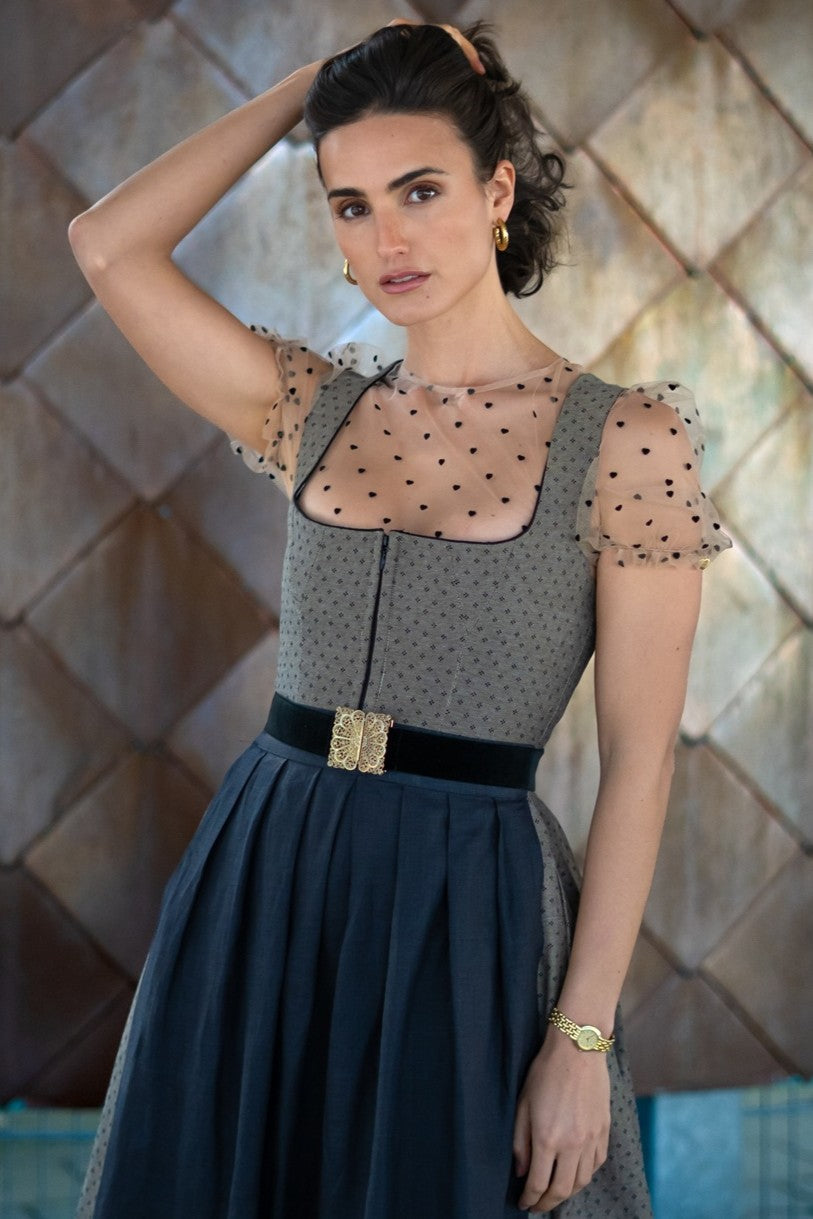 alpenherz-dirndl-nele-schwarz-beige-75cm-baumwolle image 2
