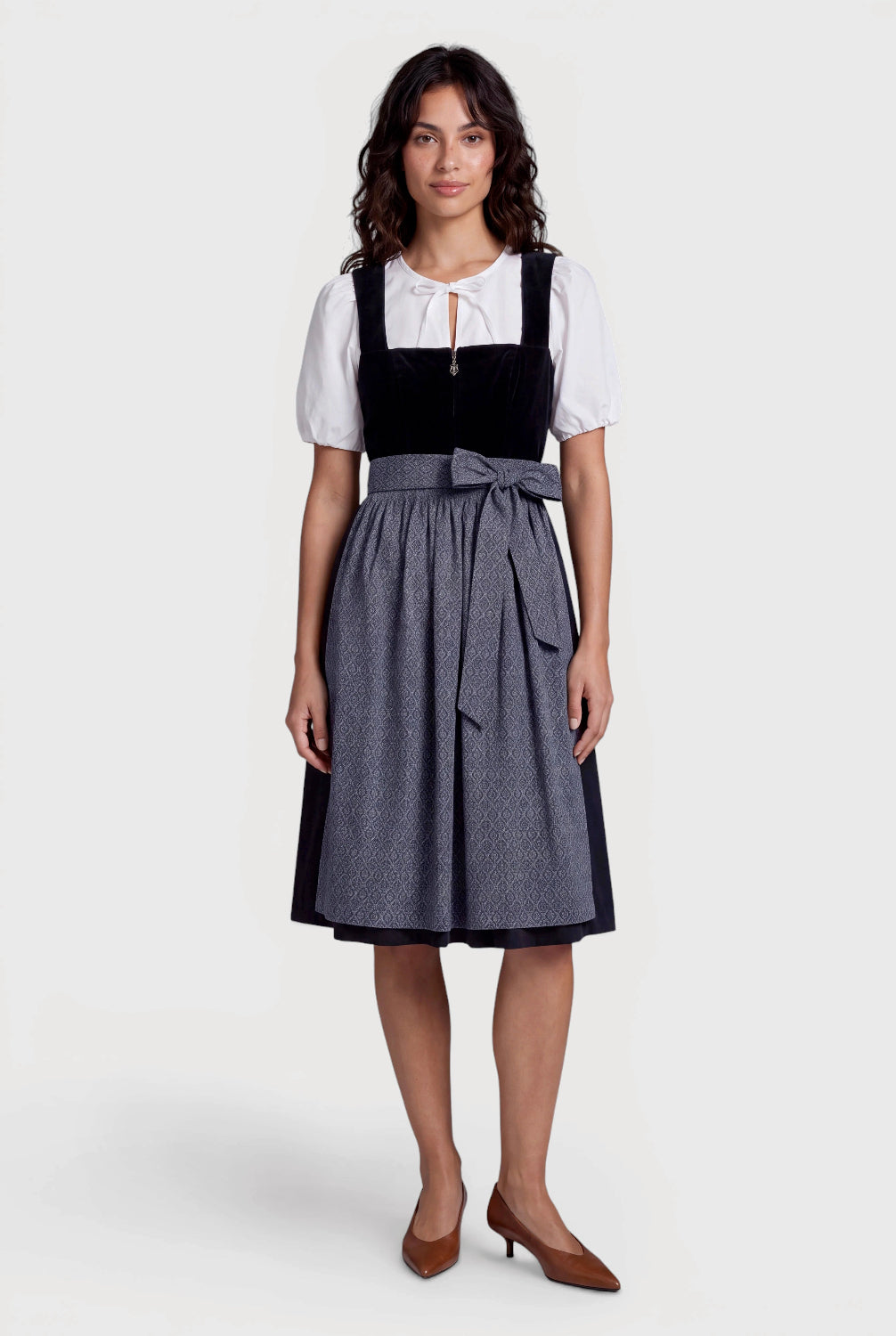 felicitas-damen-dirndl-deleila-70-cm-baumwoll-samt image 1